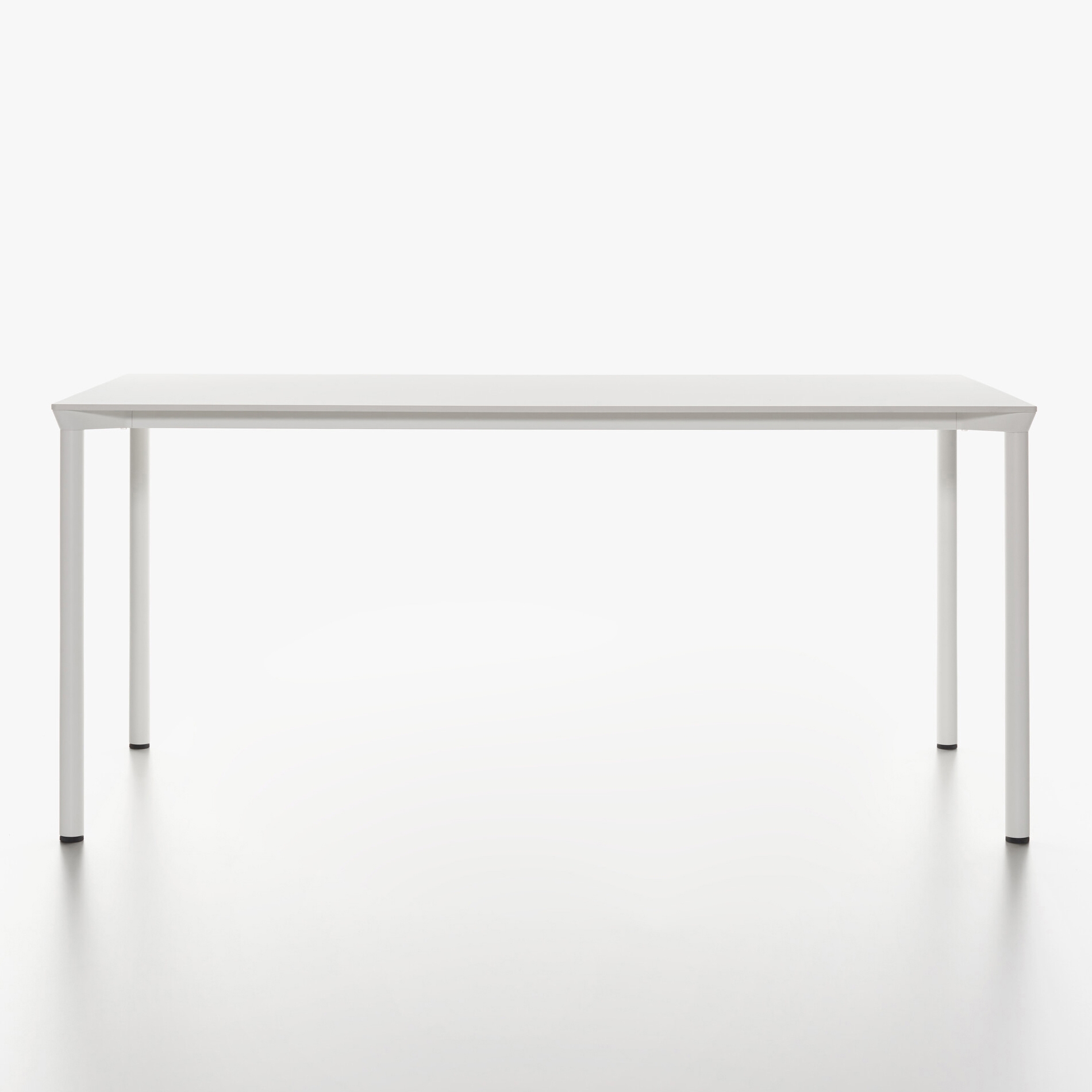 Display product Monza table from manufacturer Plank
