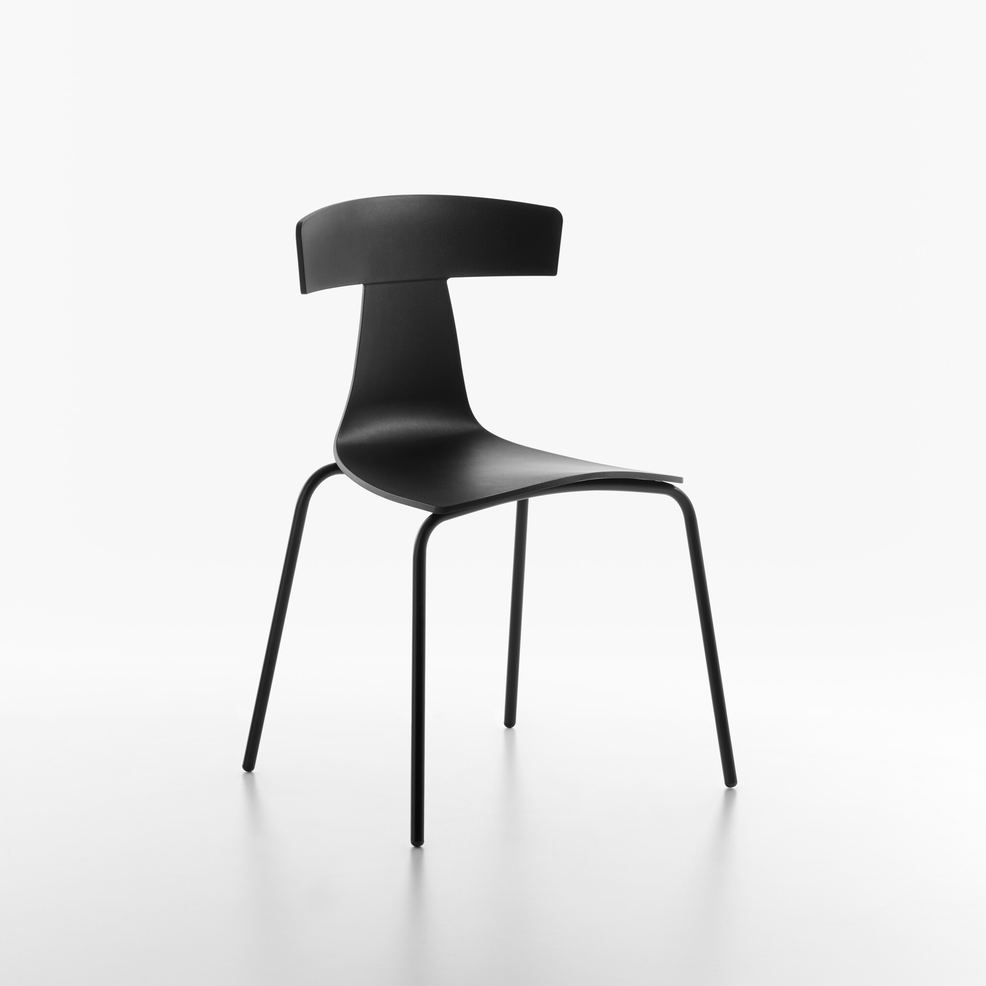 Display product Remo Plastic Chair from manufacturer Plank