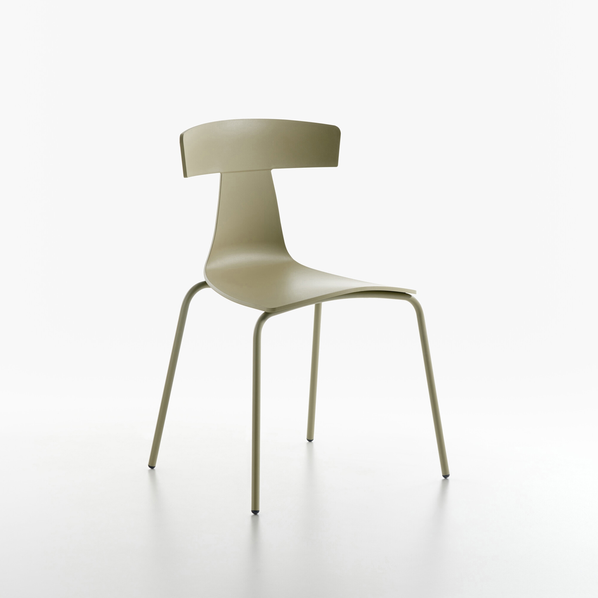 Display product Remo Plastic Chair from manufacturer Plank