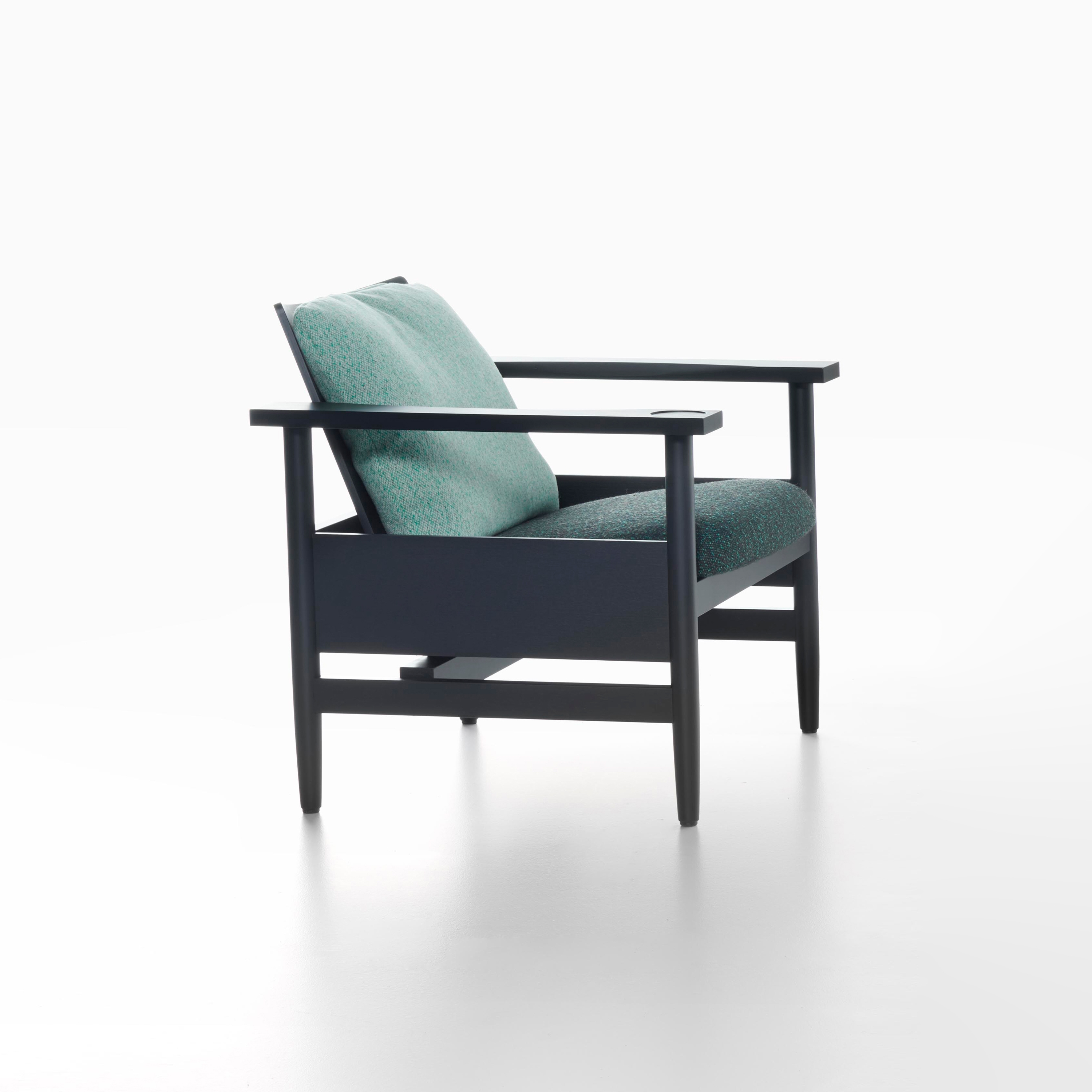 Sombra lounge chair