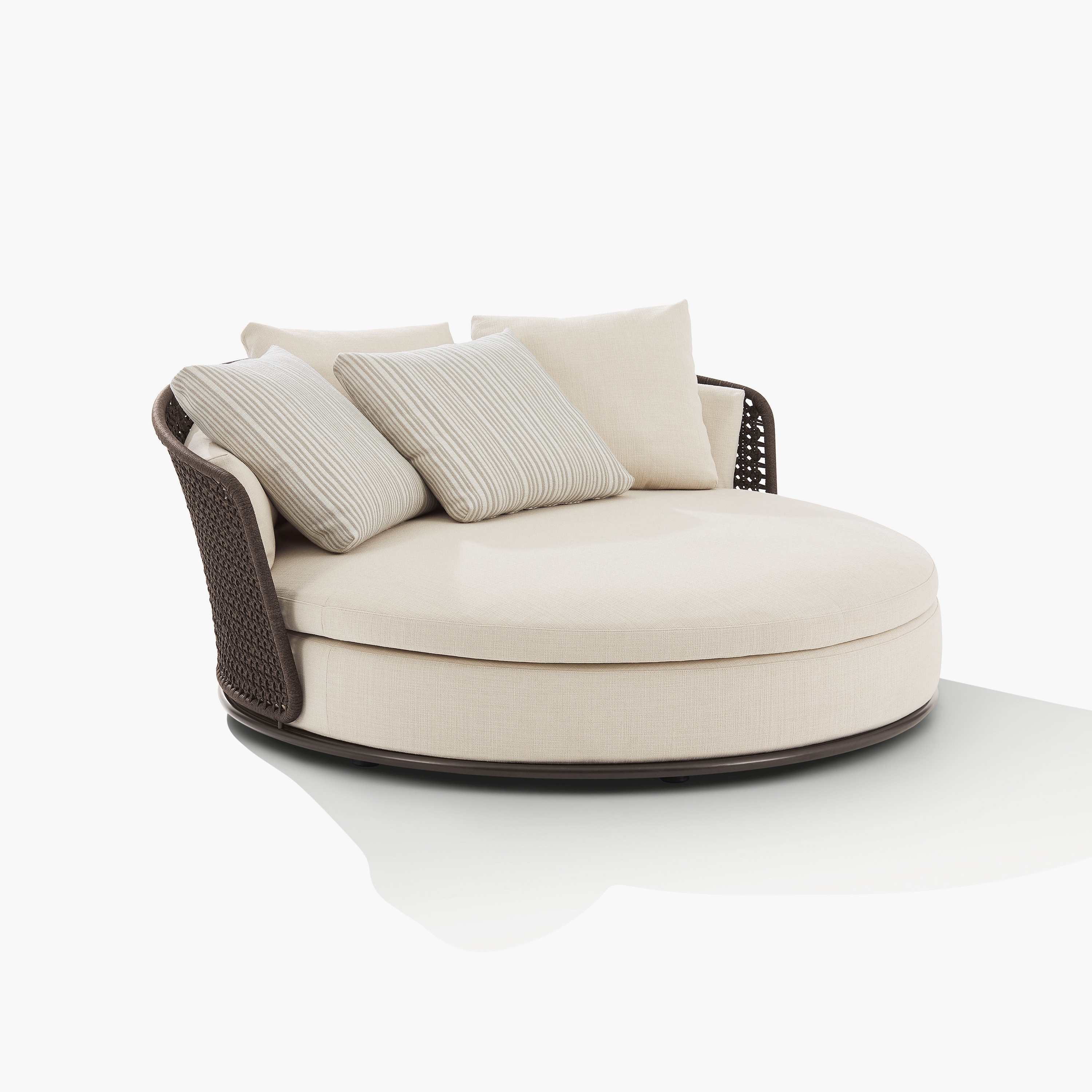 Display product Soori Day Lounge from manufacturer Poliform