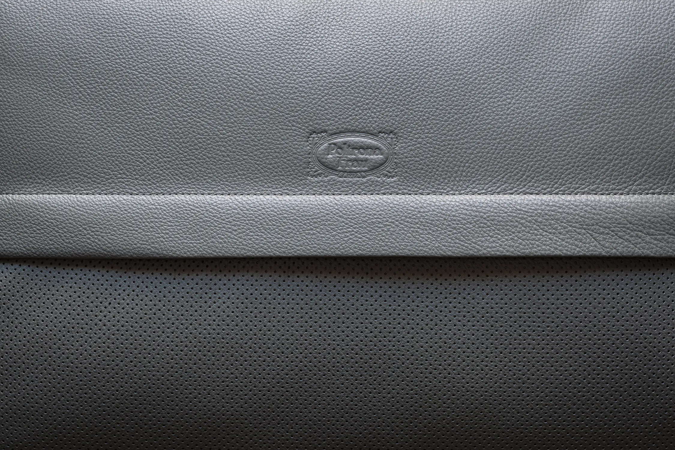 Poltrona Frau - Journey | I Cuscini Decorativi