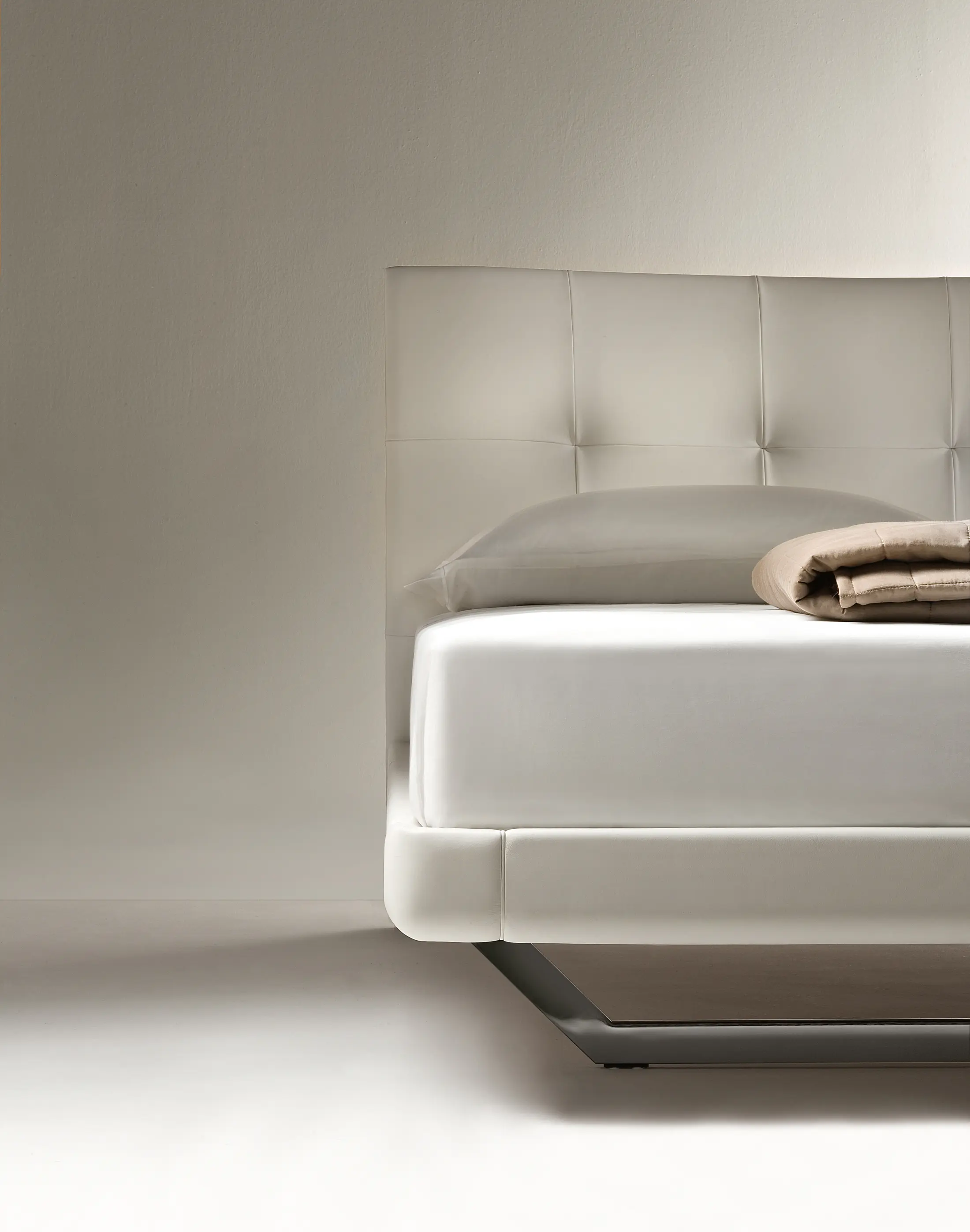 Poltrona Frau - Aurora Tre