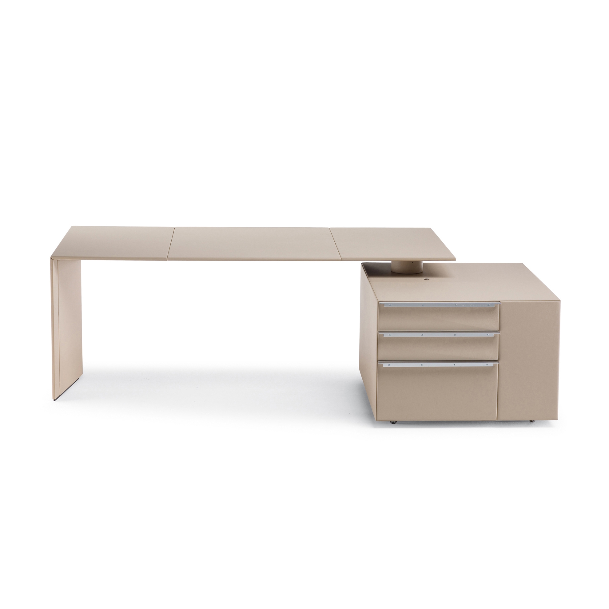 Display product C.E.O. Cube Desk from manufacturer Poltrona Frau