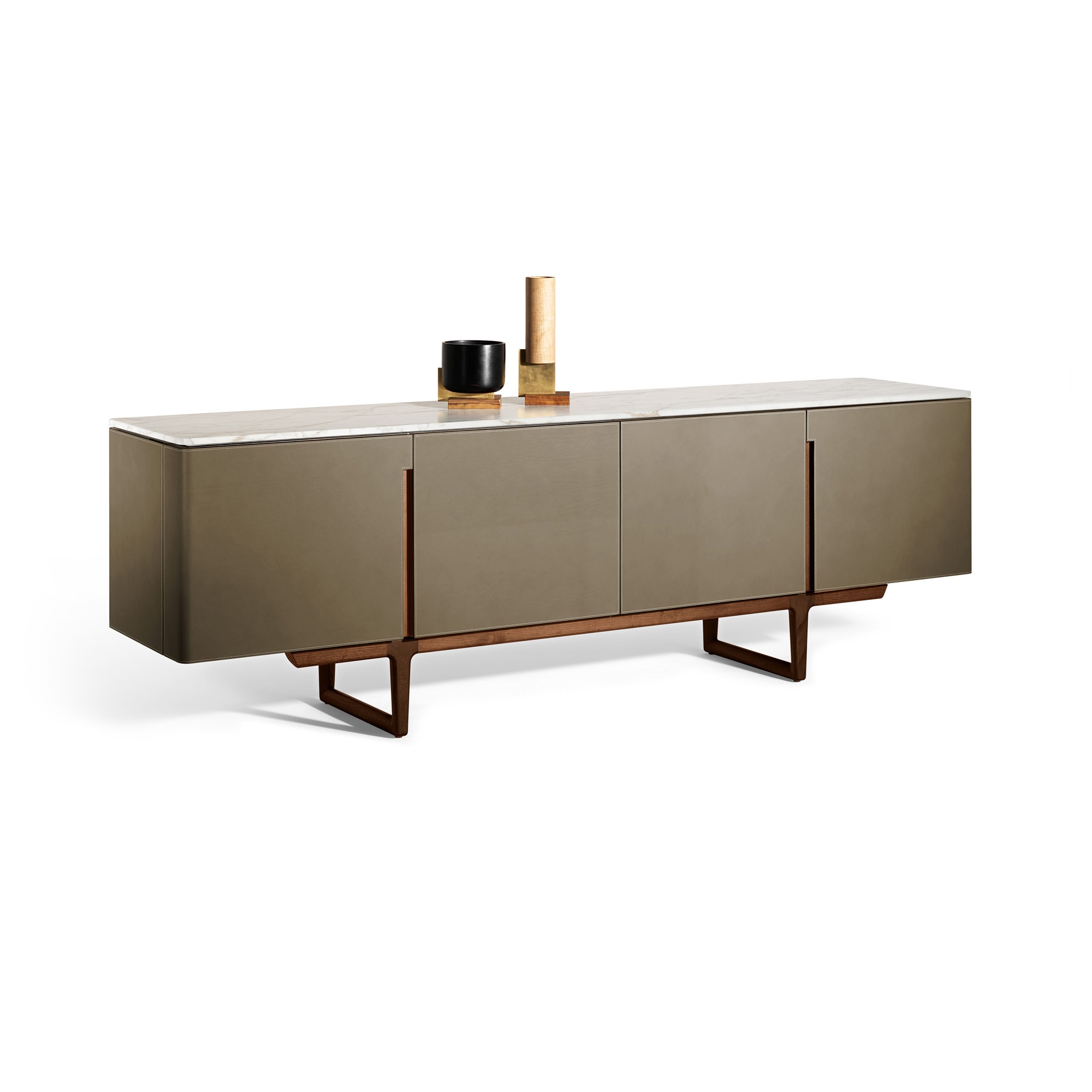 Mostra il prodotto Fidelio Low cabinet del produttore Poltrona Frau