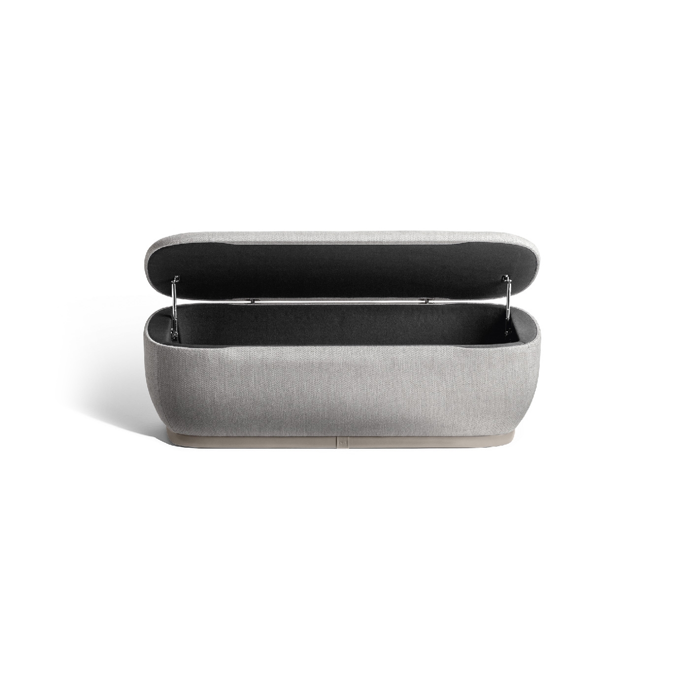 Display product Leplì from manufacturer Poltrona Frau