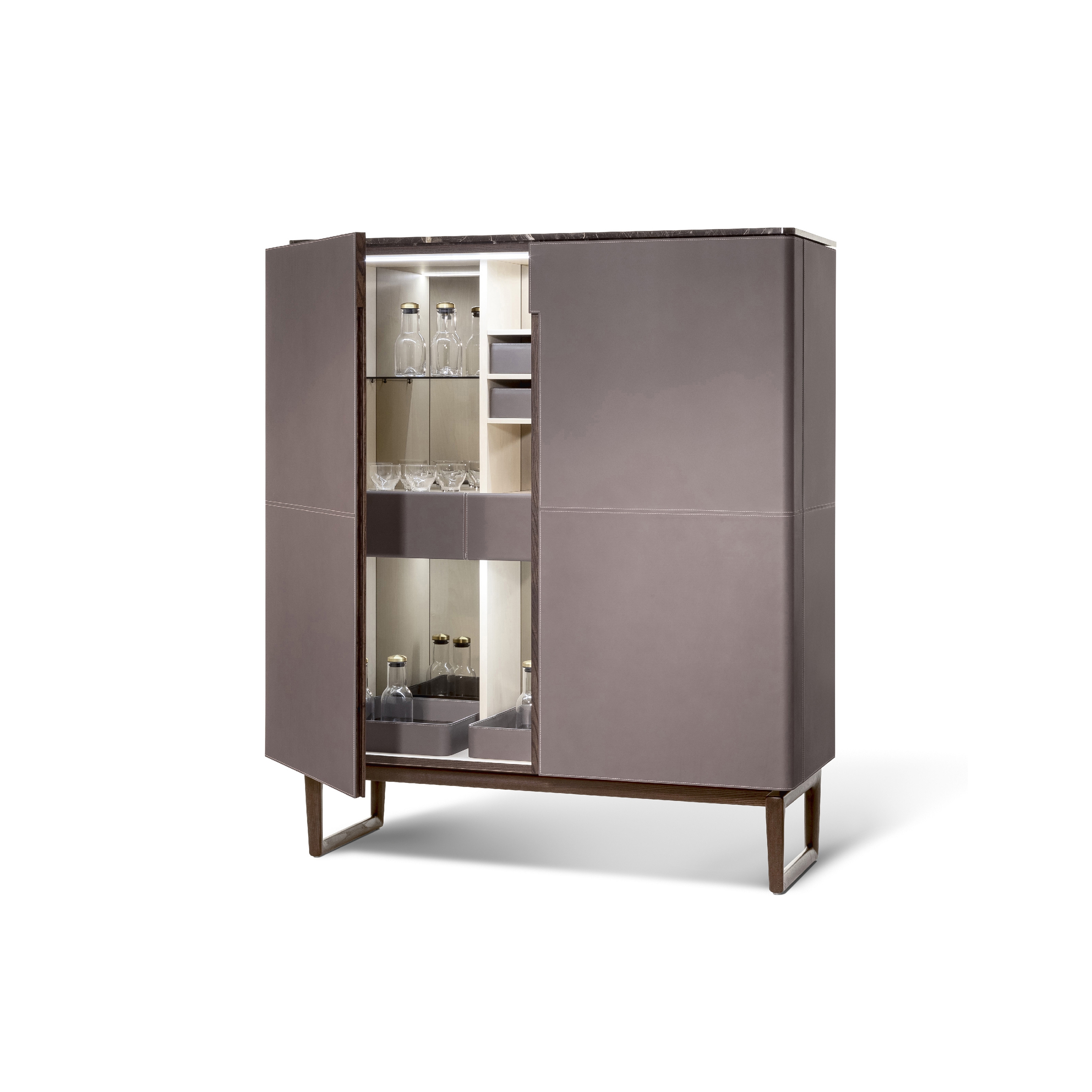 Mostra il prodotto Fidelio cabinet del produttore Poltrona Frau