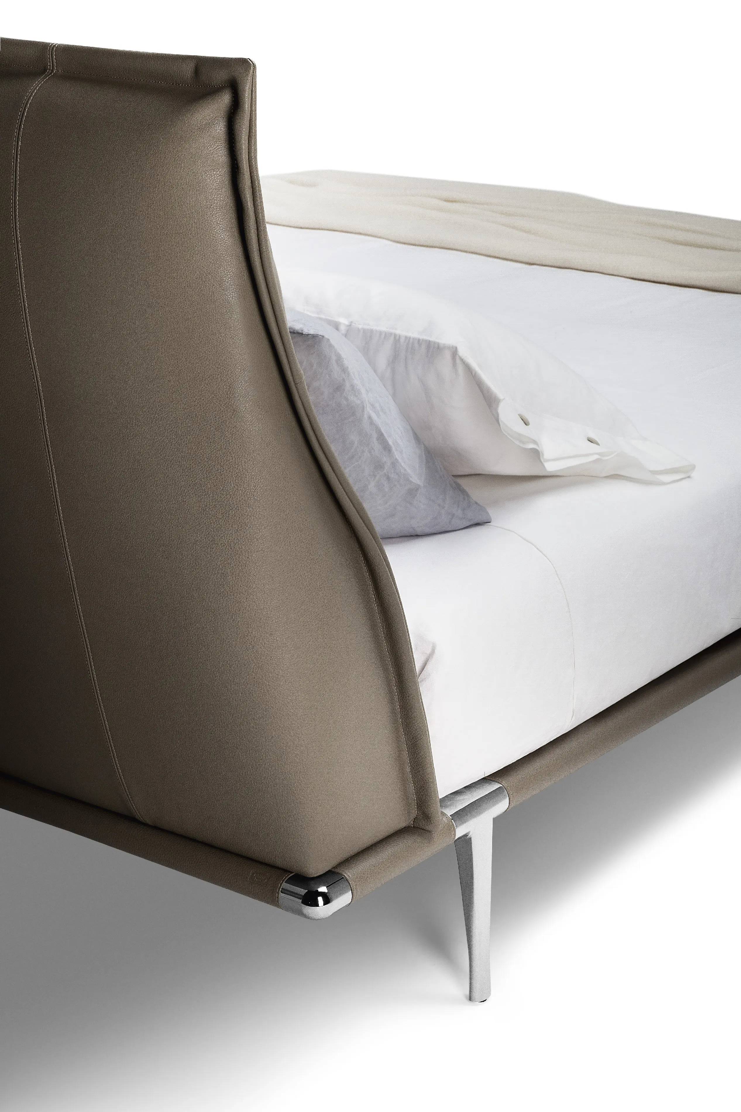 Poltrona Frau - Mr Moonlight