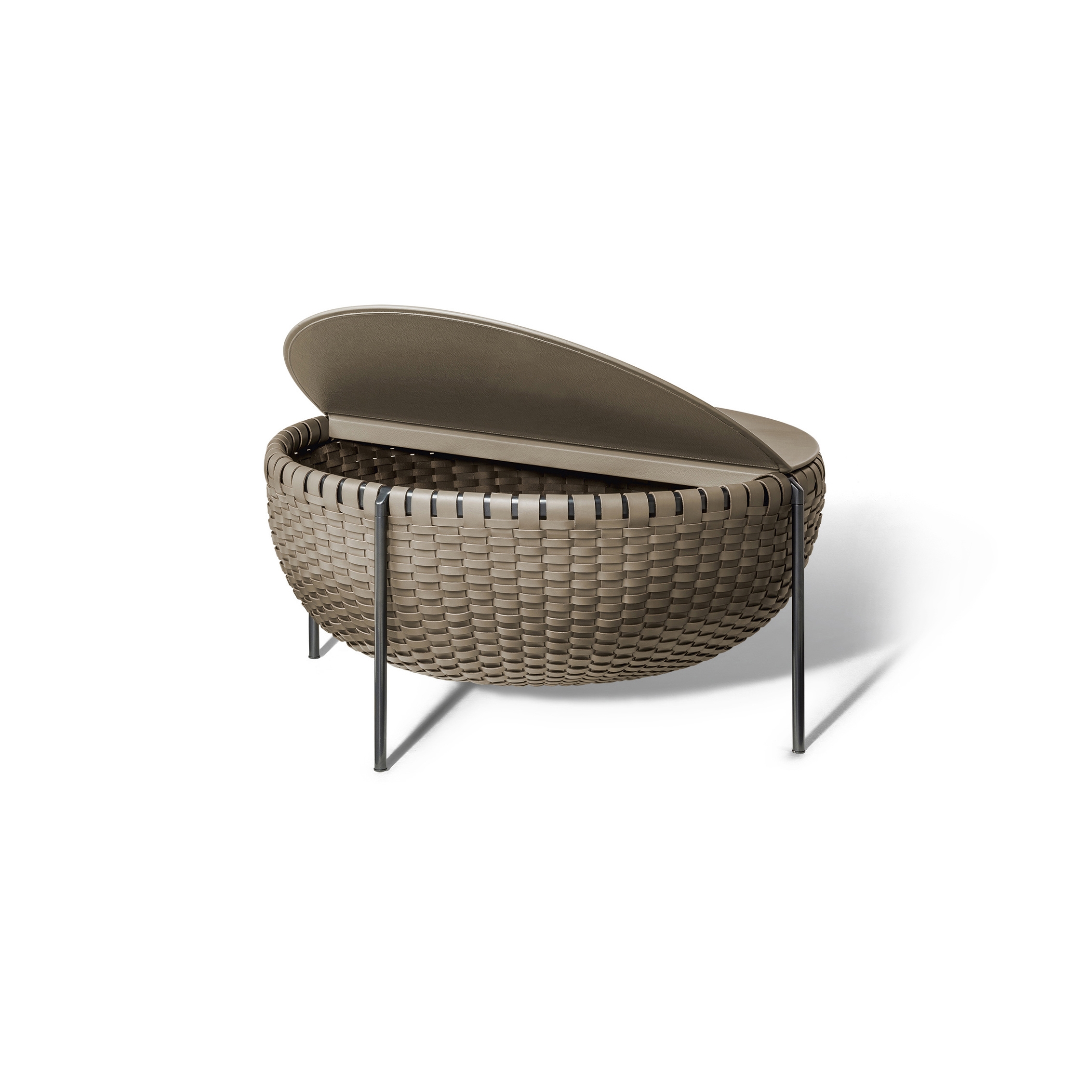 Display product Cestlavie from manufacturer Poltrona Frau