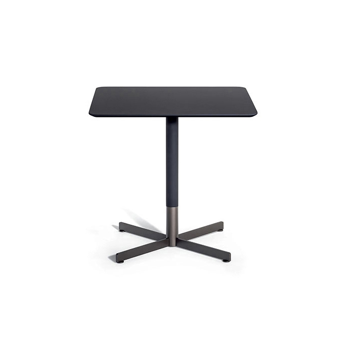 Display product Bob Bistrot from manufacturer Poltrona Frau
