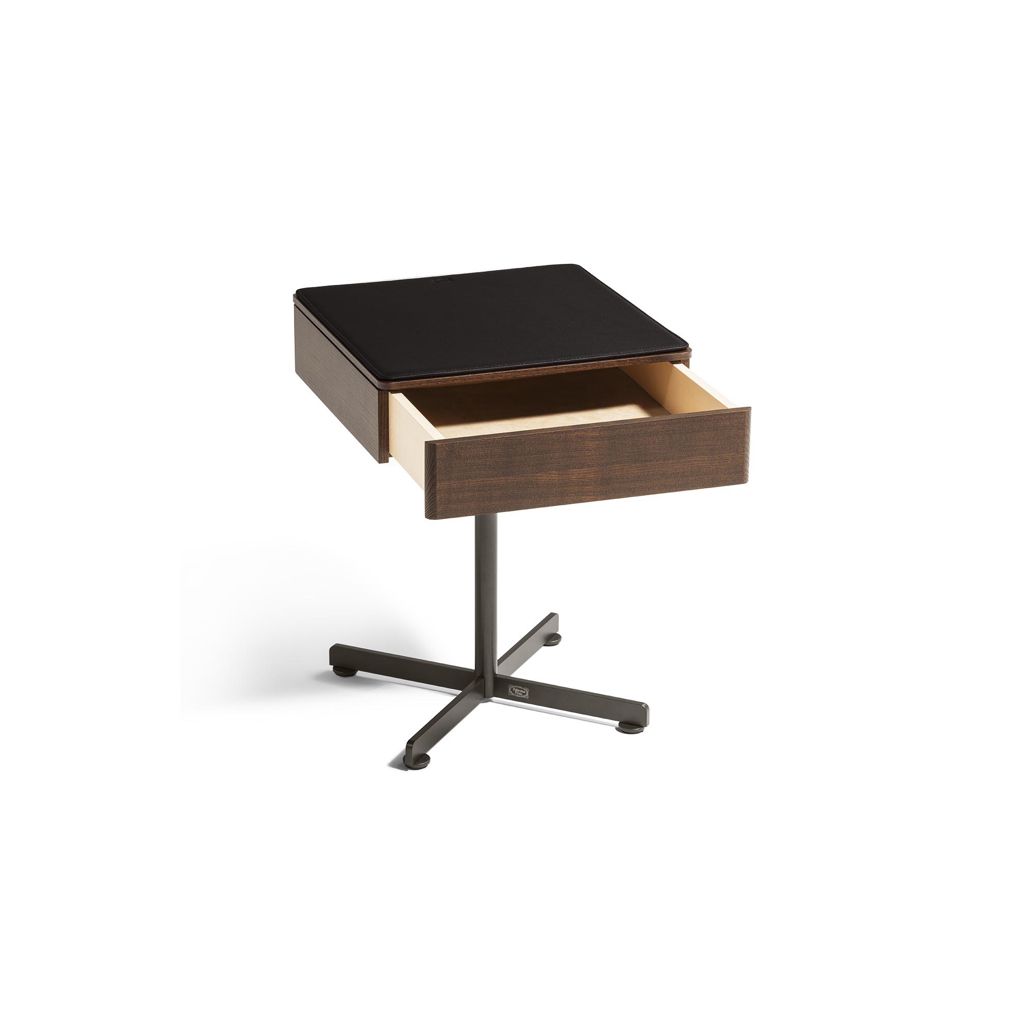 Mostra il prodotto Bob with drawer del produttore Poltrona Frau