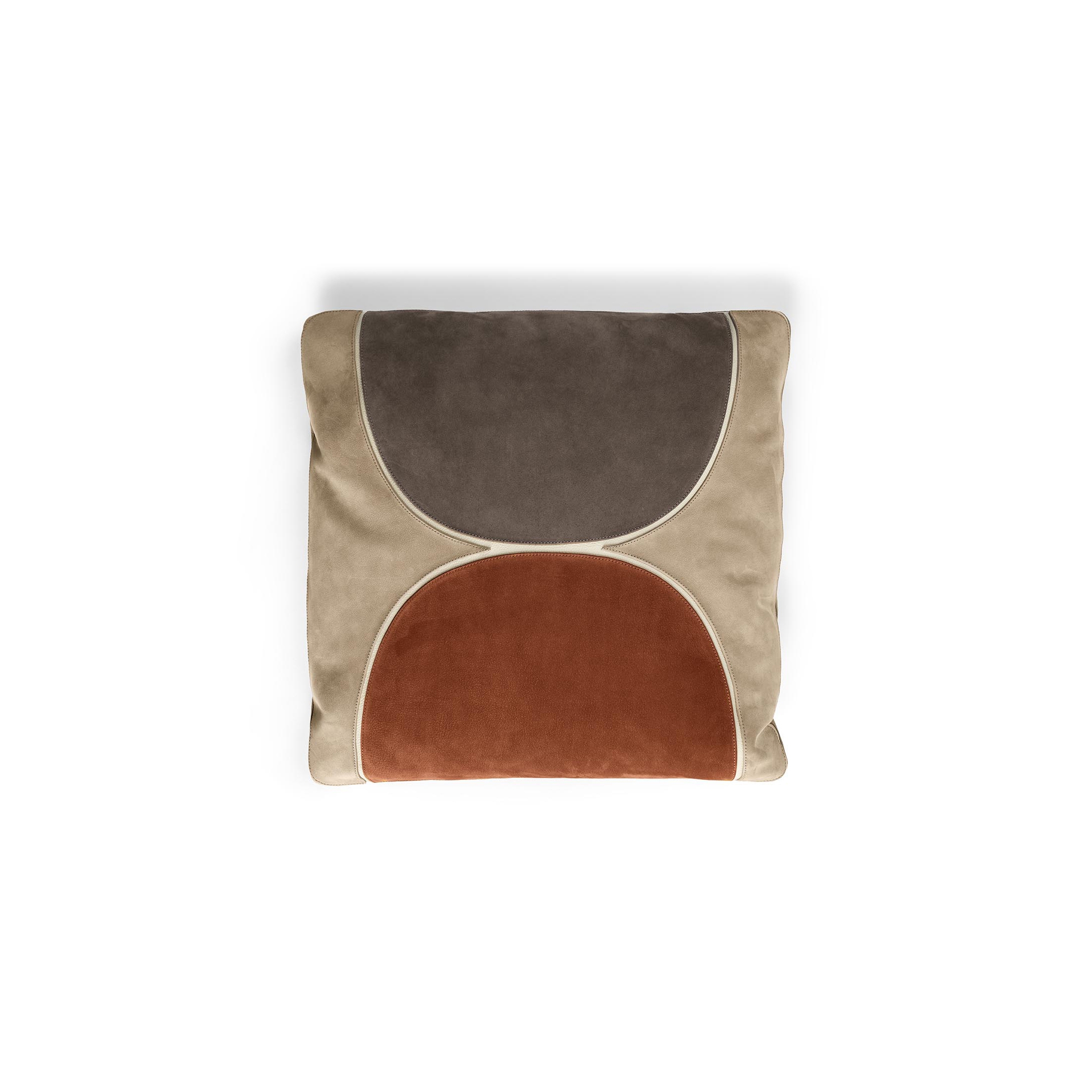 Display product Ikiperu Cushions from manufacturer Poltrona Frau