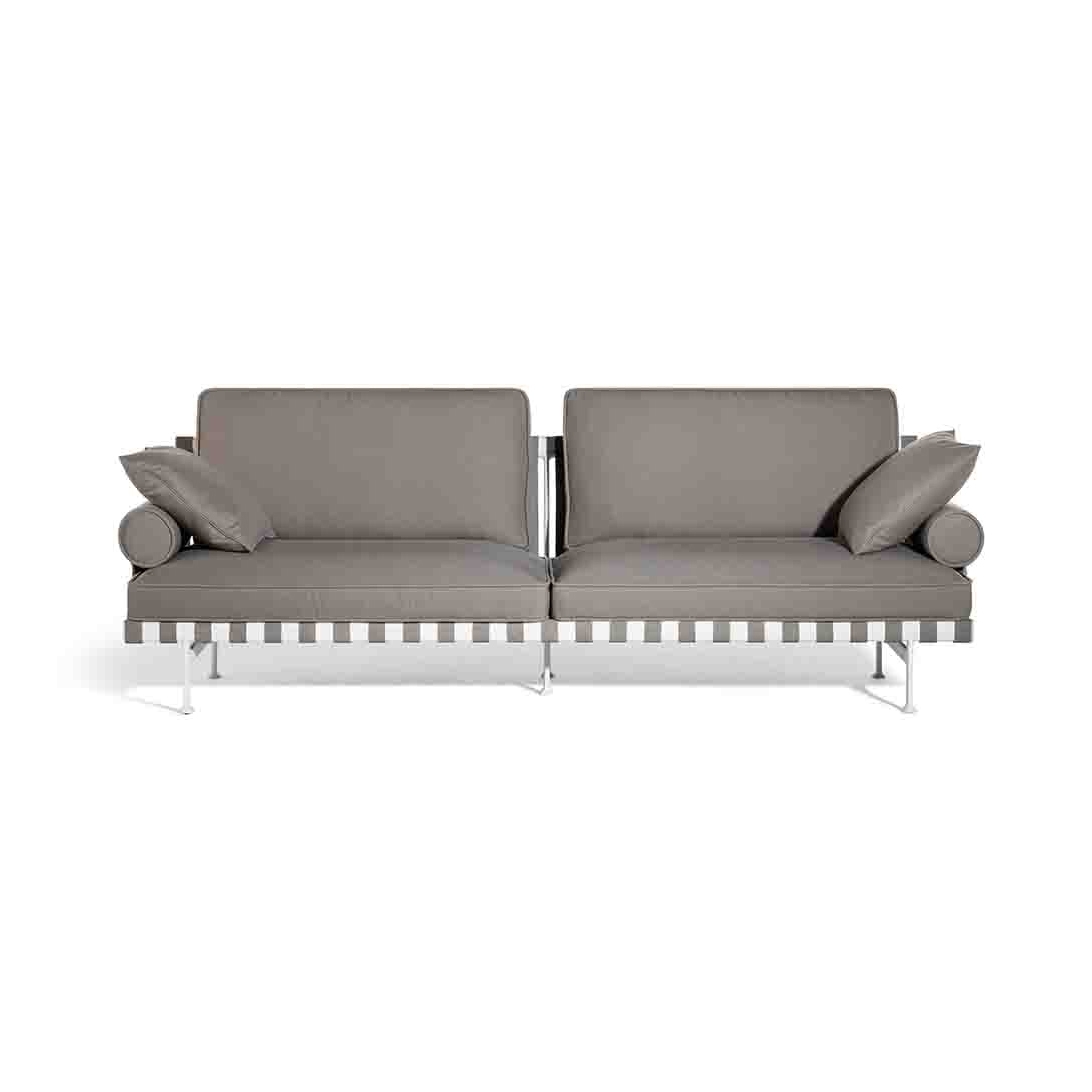 Display product Souvenir D'Italie | Sofa from manufacturer Poltrona Frau