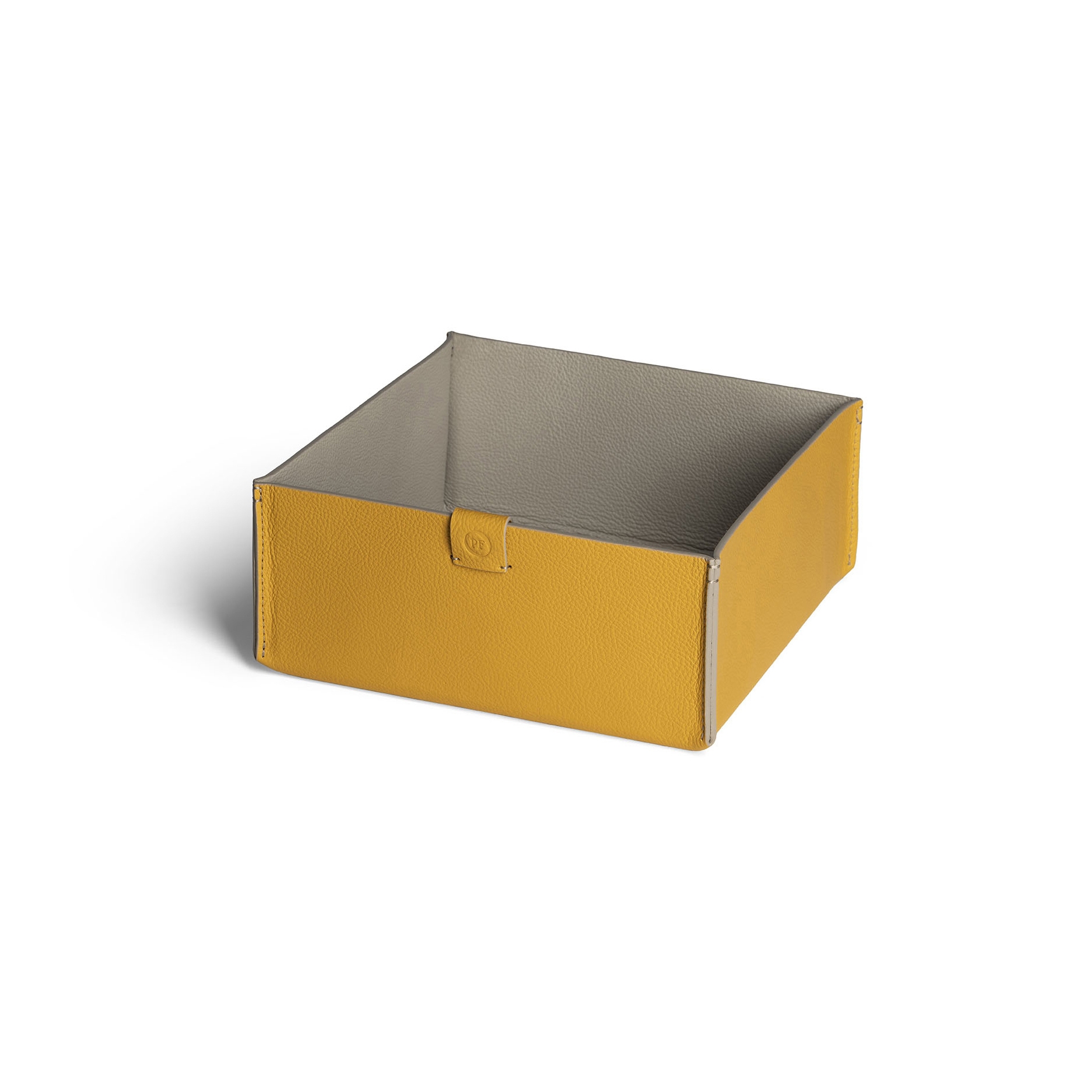 Display product Trusty from manufacturer Poltrona Frau