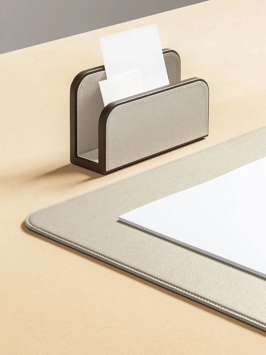 Poltrona Frau - Office Collection | Envelope holder