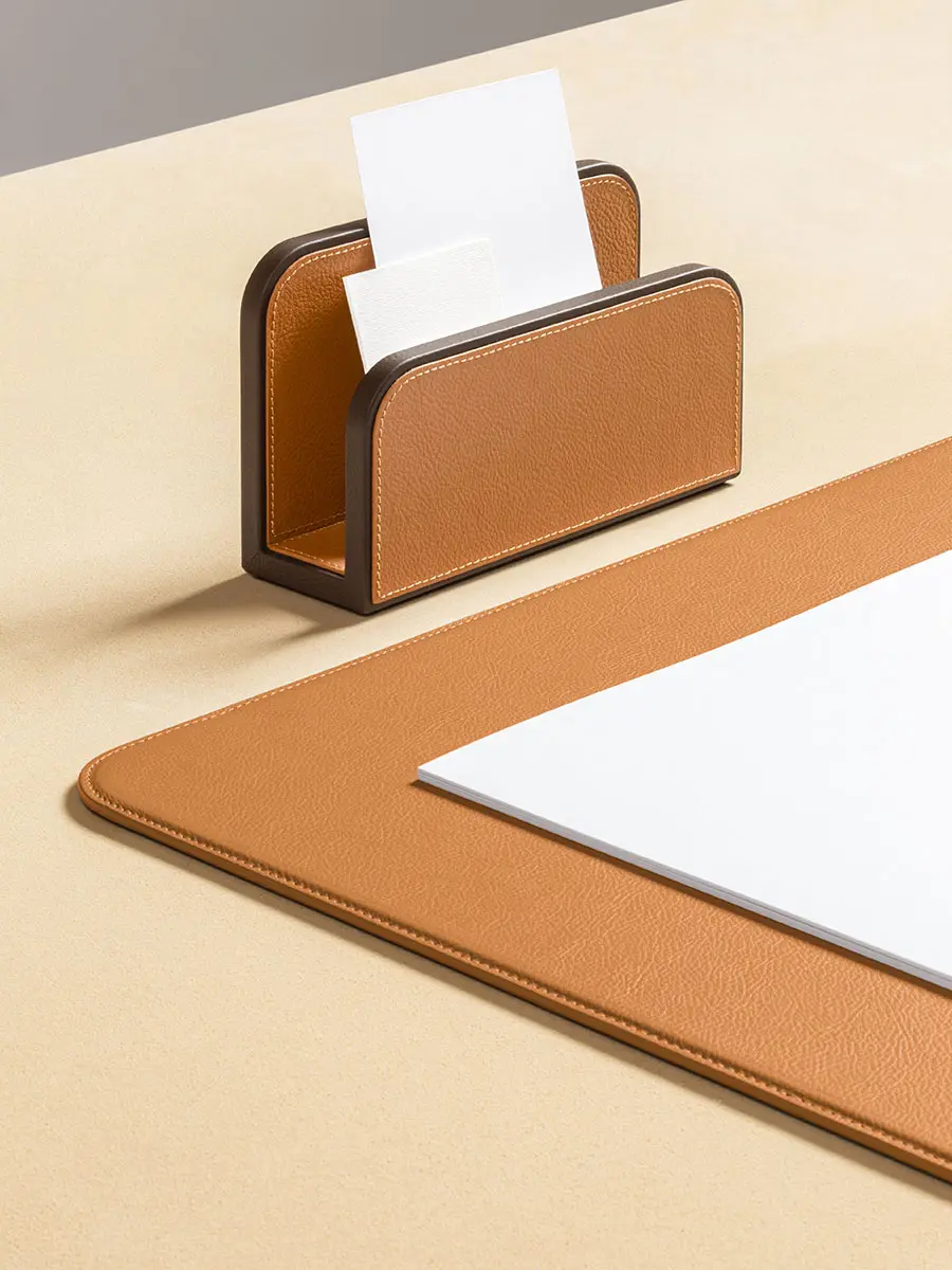 Poltrona Frau - Office Collection | Envelope holder
