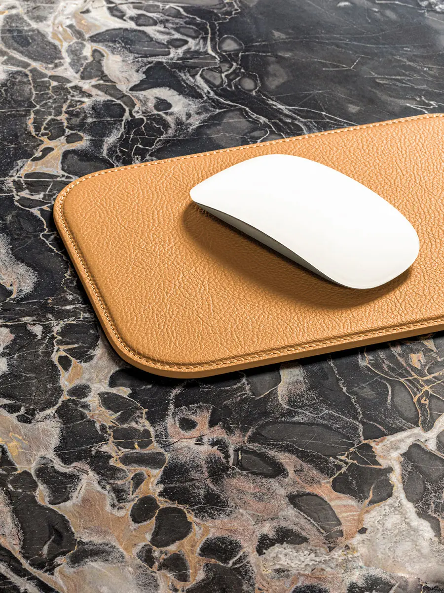 Poltrona Frau - Office Collection | Mouse pad