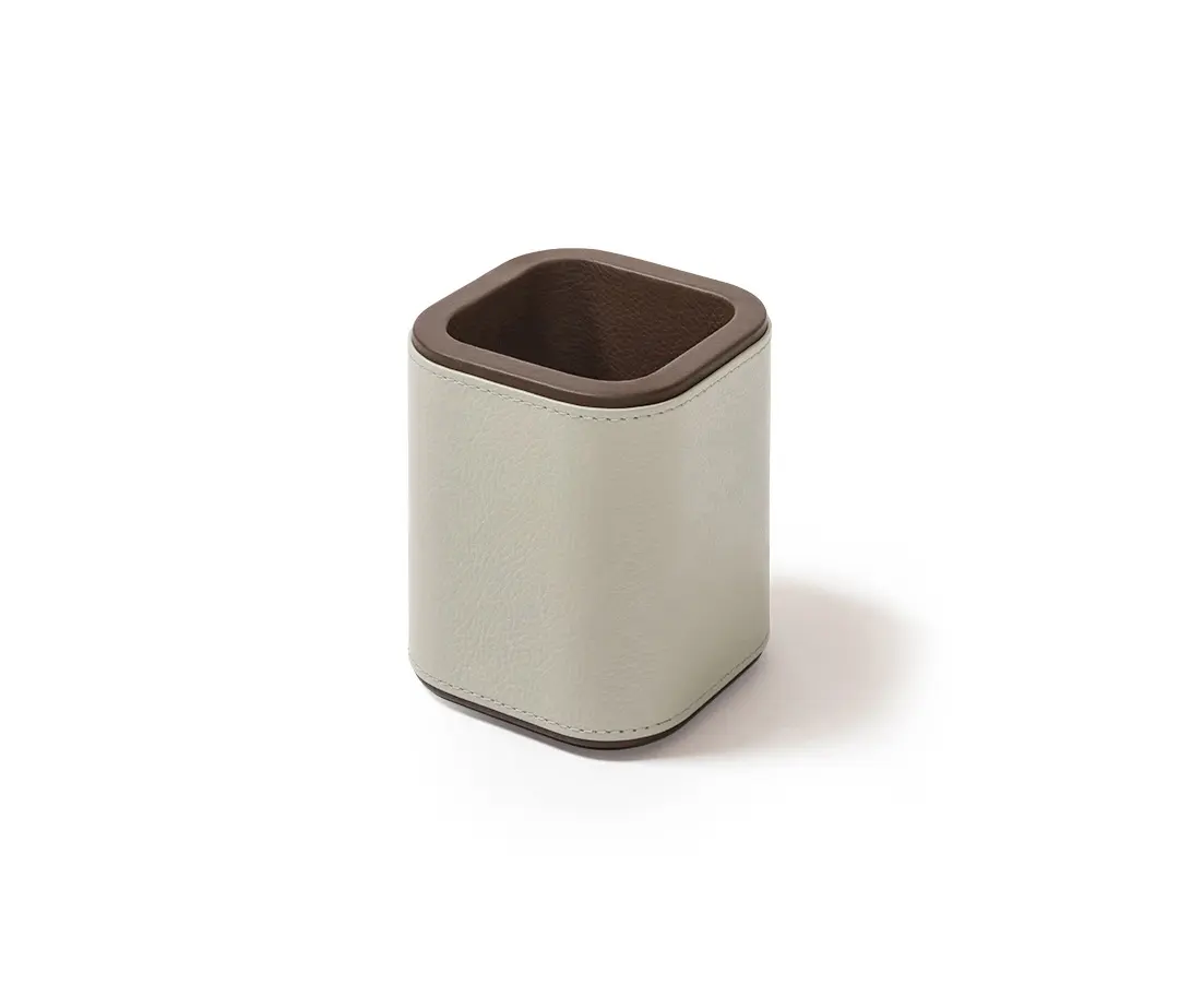 Poltrona Frau - Office Collection | Pen holder