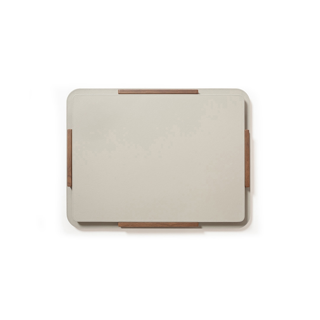 Produkt Tableware Collection | Placemat holder des Herstellers Poltrona Frau anzeigen