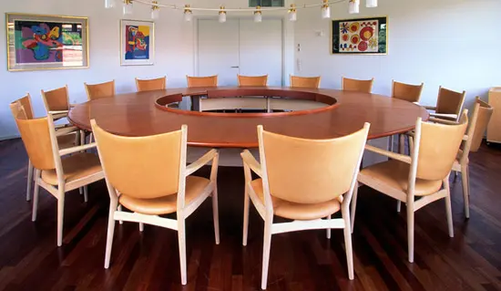 PP Møbler - pp240 | Conference Chair
