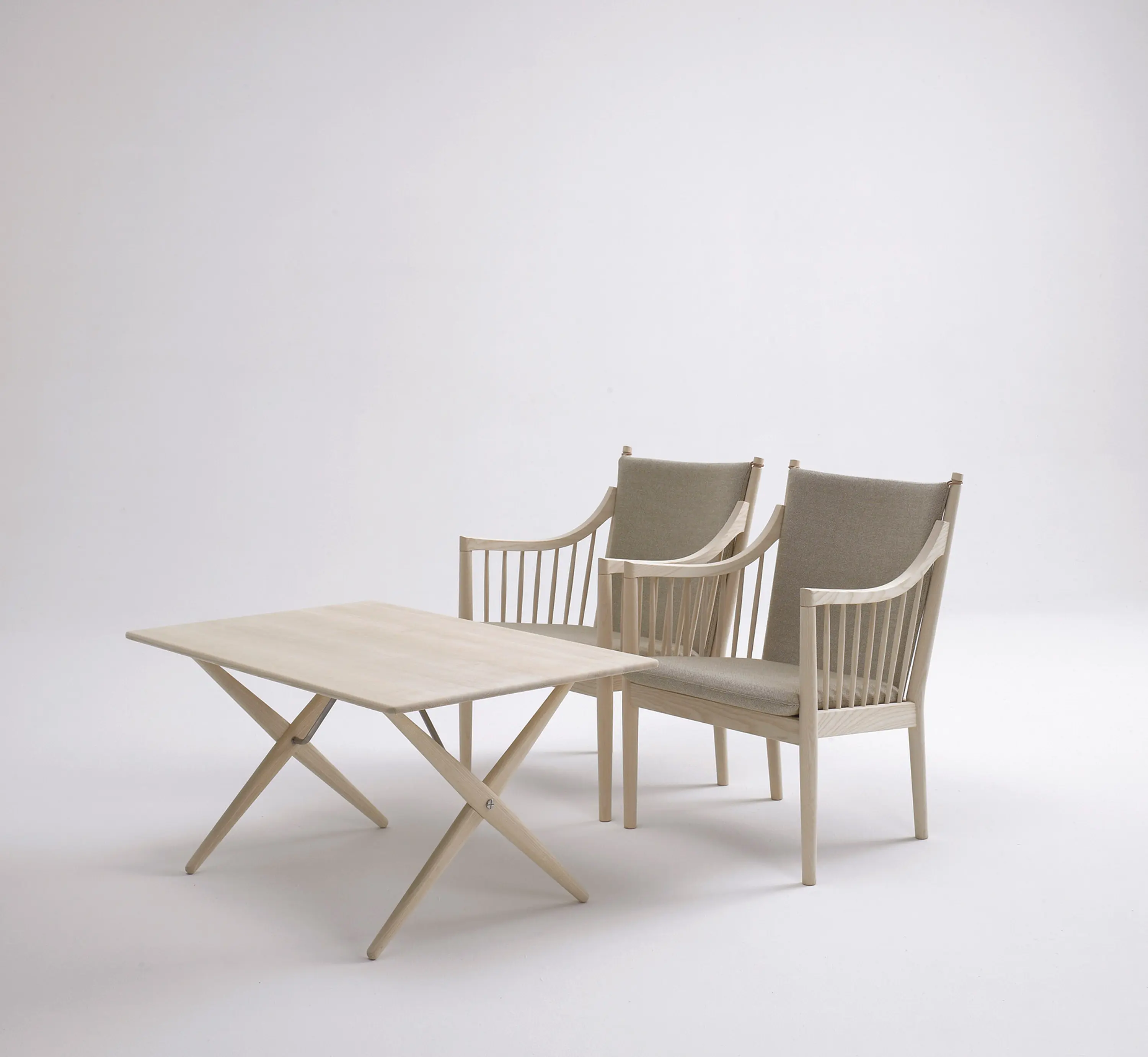 PP Møbler - pp84 | Cross Legged Sofa Table