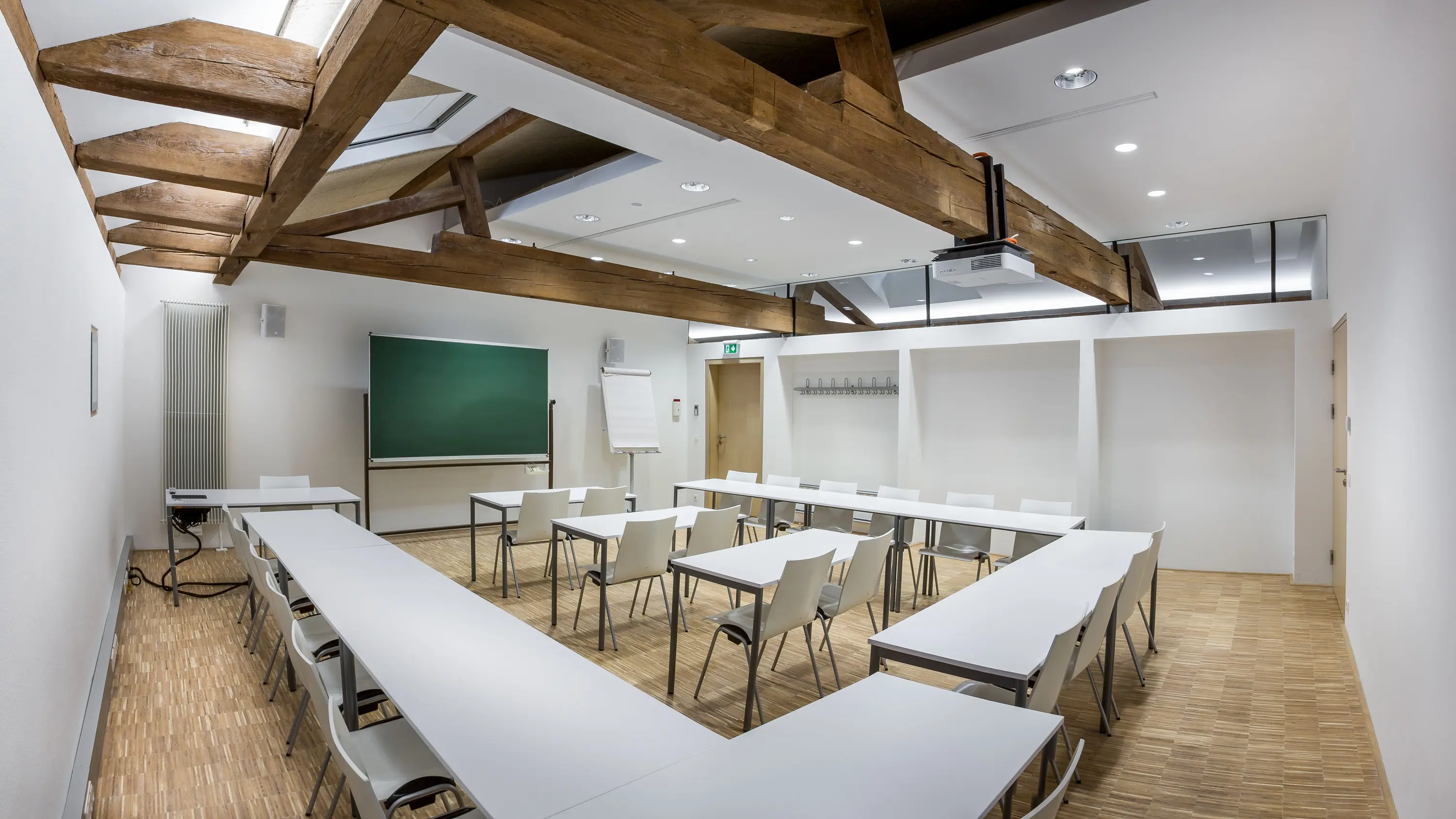 Regent Lighting - Echo 172