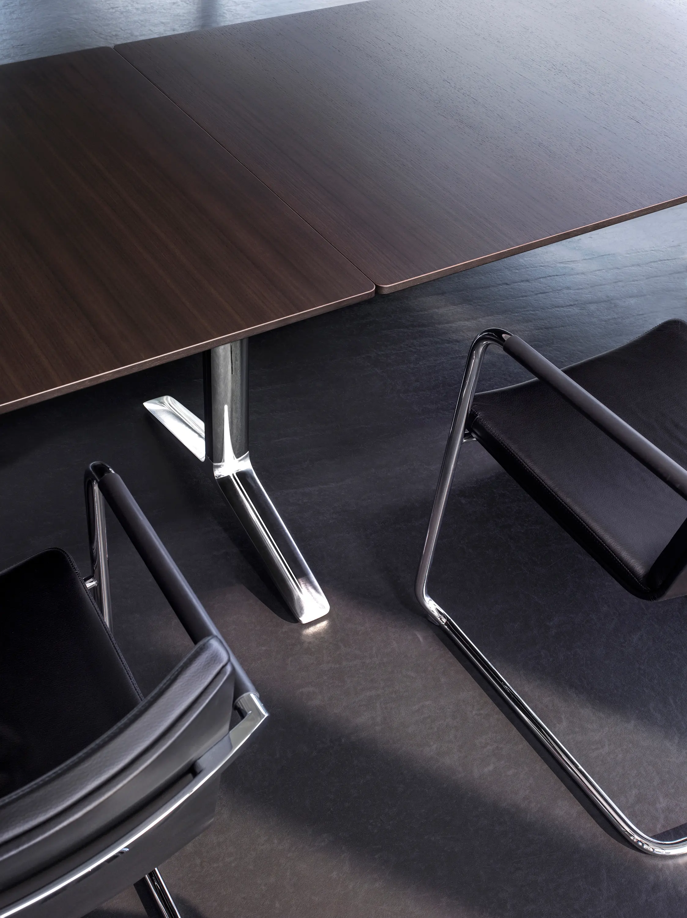 RENZ - Talk conference table
