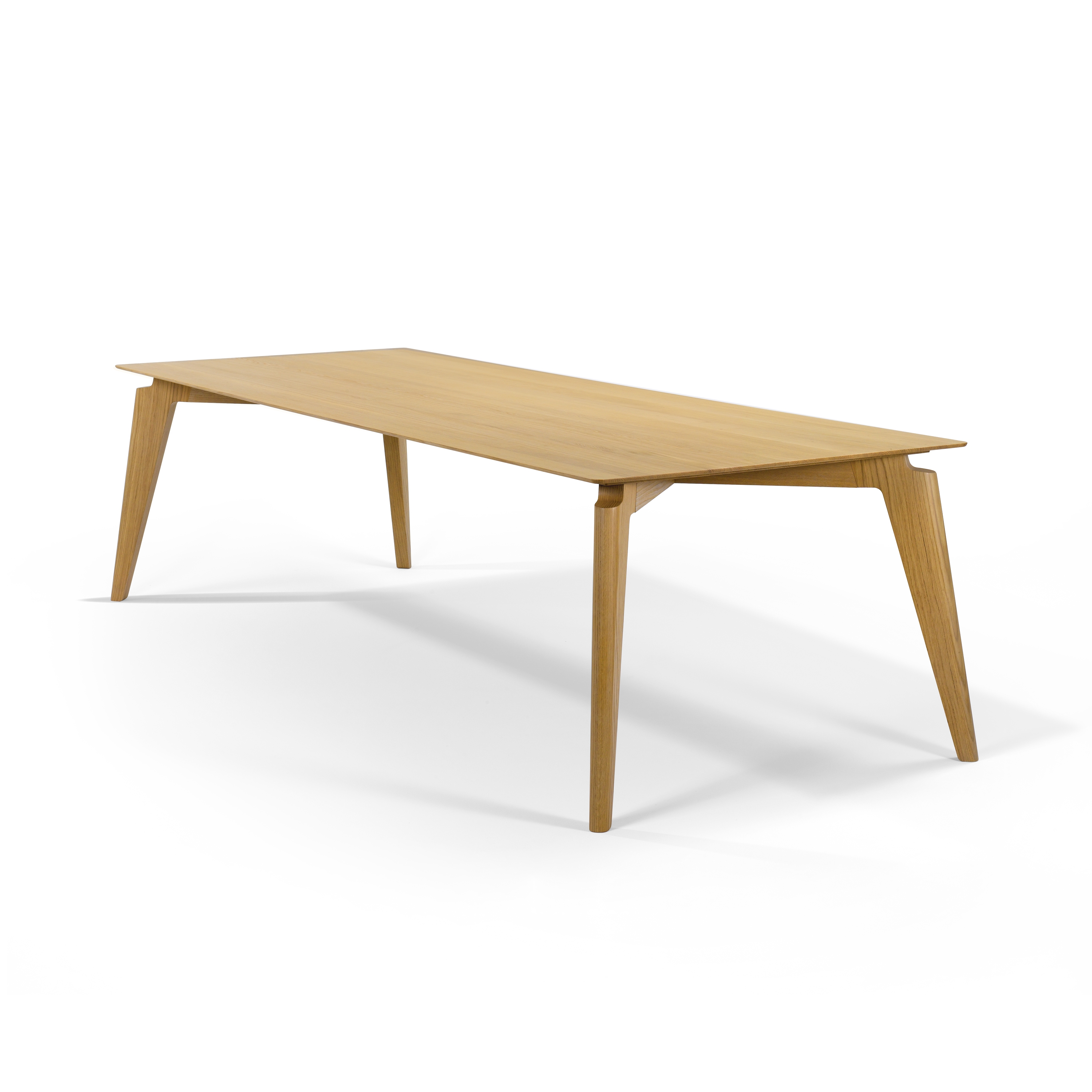 Display product Takushi Table from manufacturer Röthlisberger Kollektion