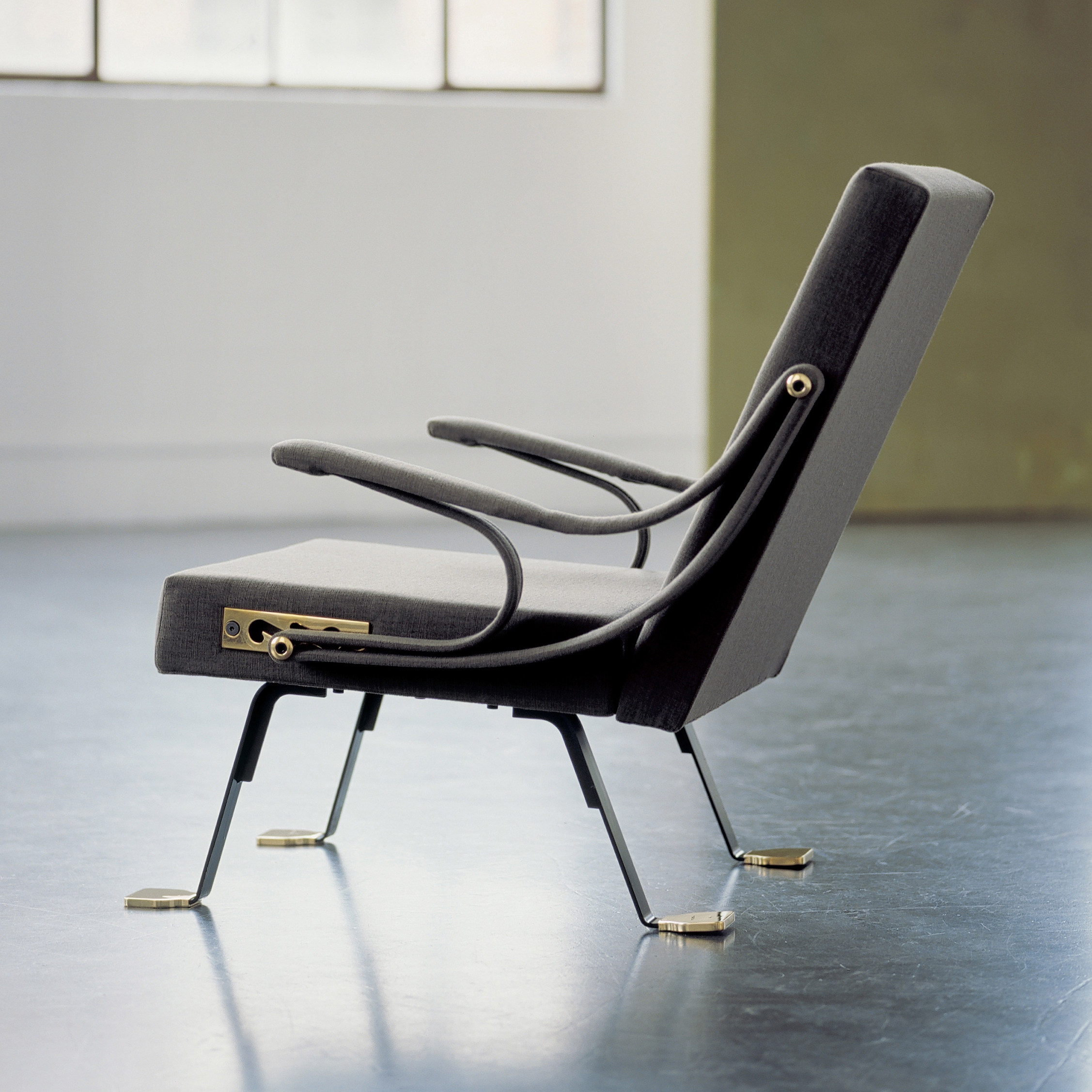 Mostrar el producto Sillón Digamma | Mobiliario del fabricante Santa & Cole