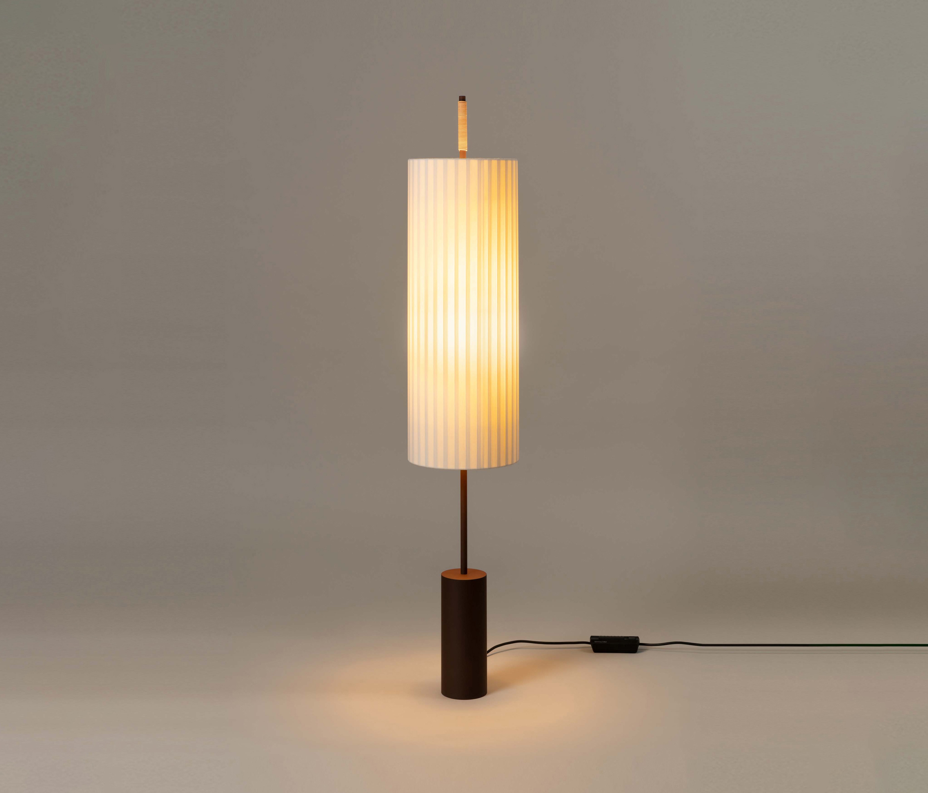 Afficher le produit Dórica | Floor Lamp du fabricant Santa & Cole