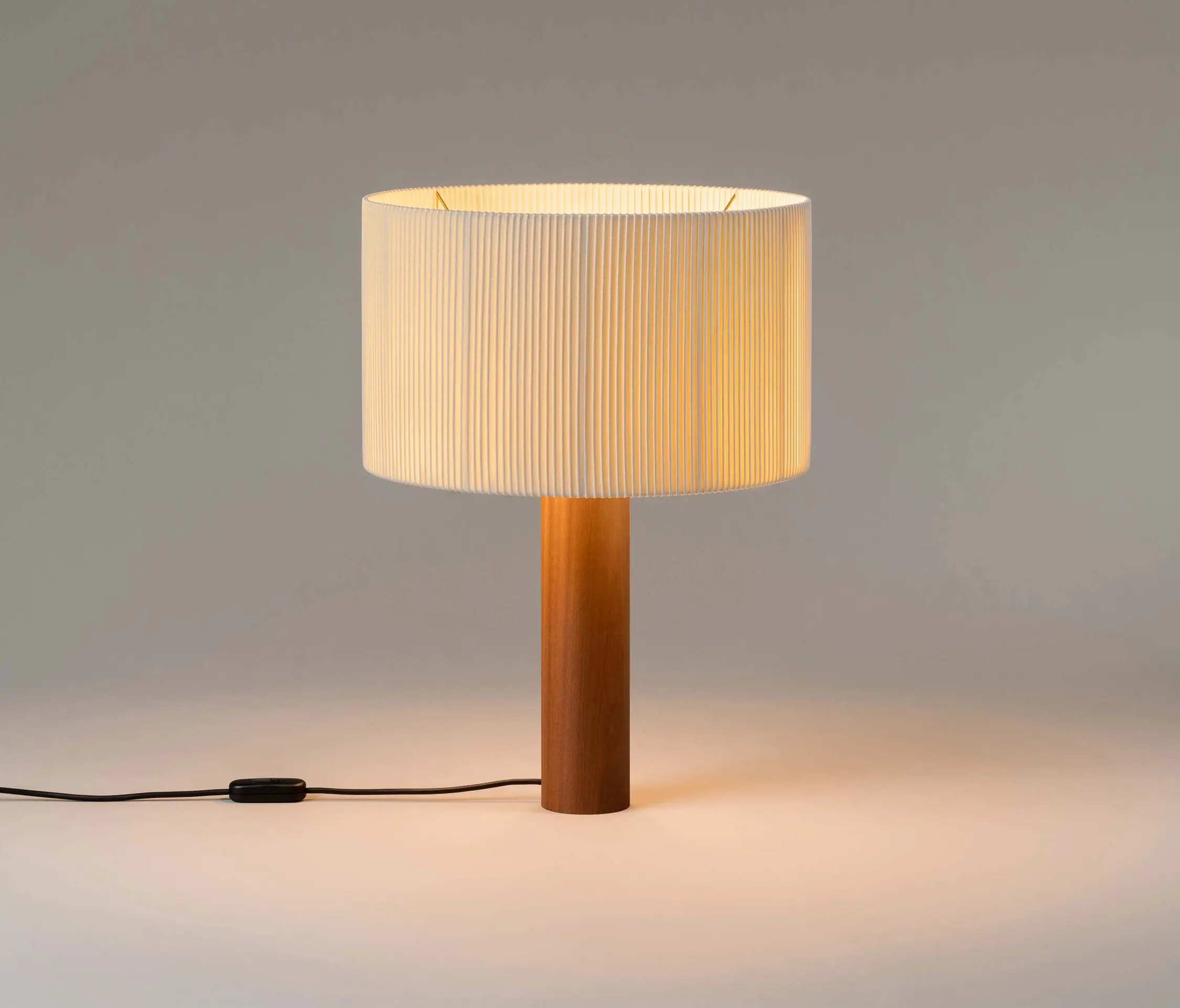 Santa & Cole - Moragas | Lámparas de sobremesa