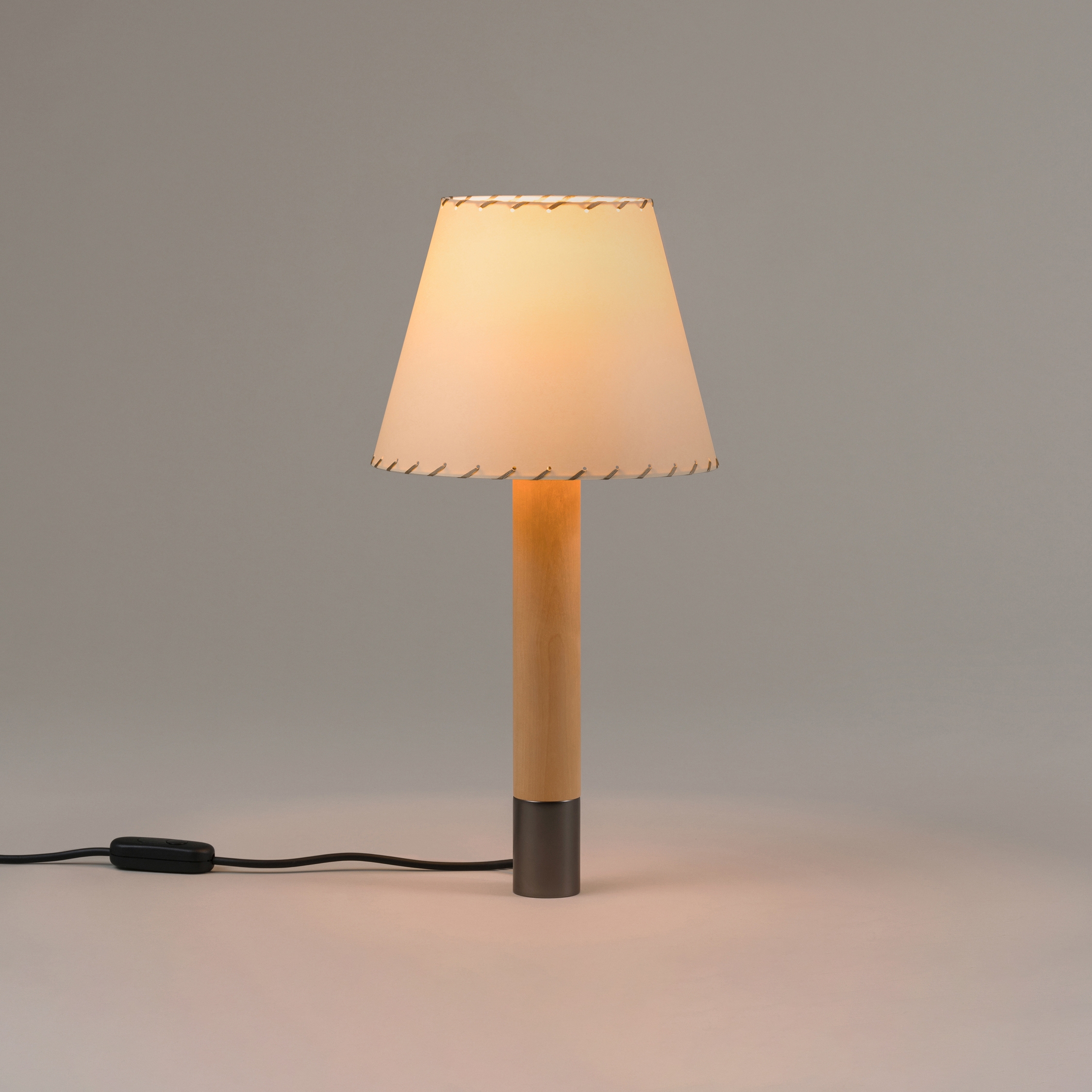 Básica M1 | Table Lamp