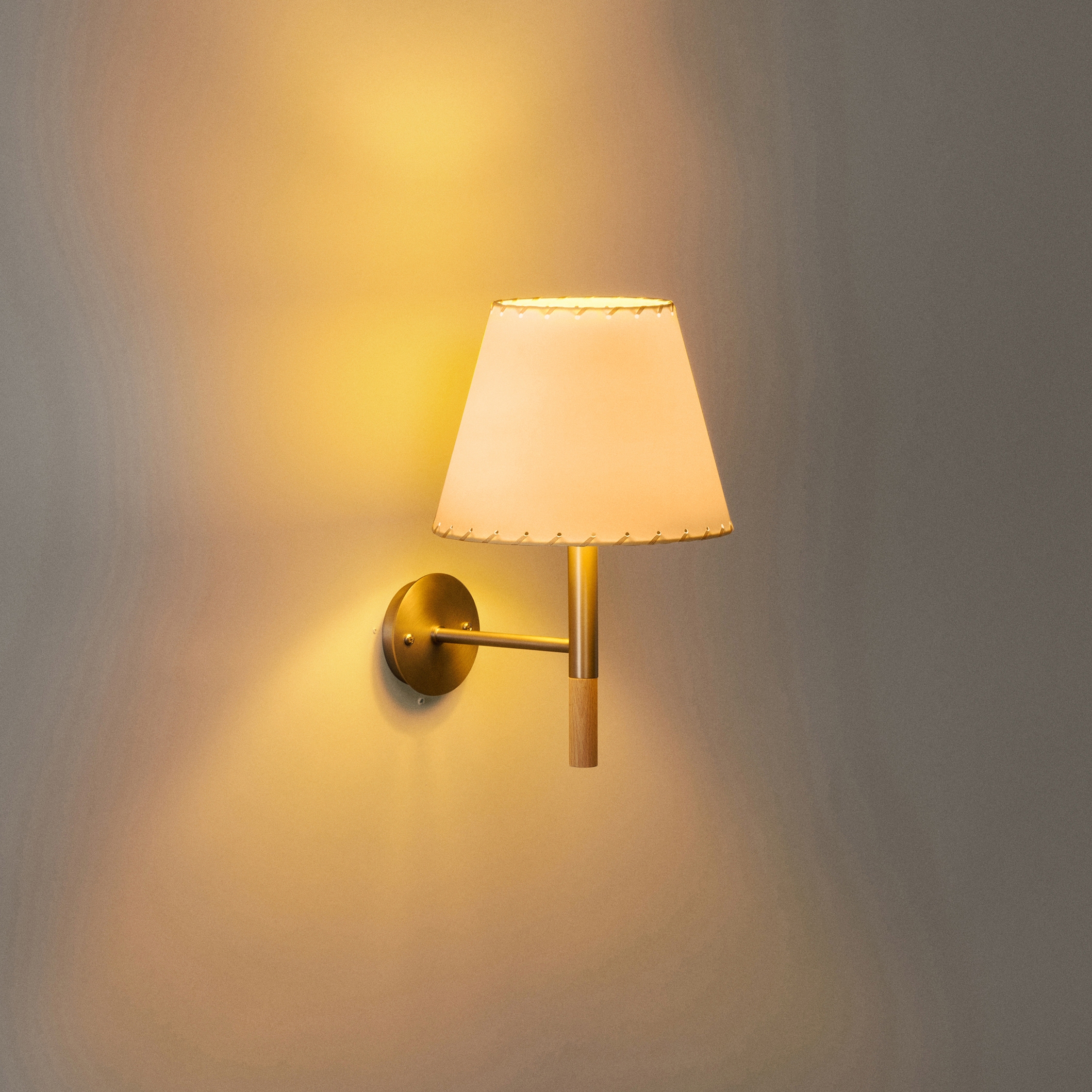 BC2 | Wall Lamp
