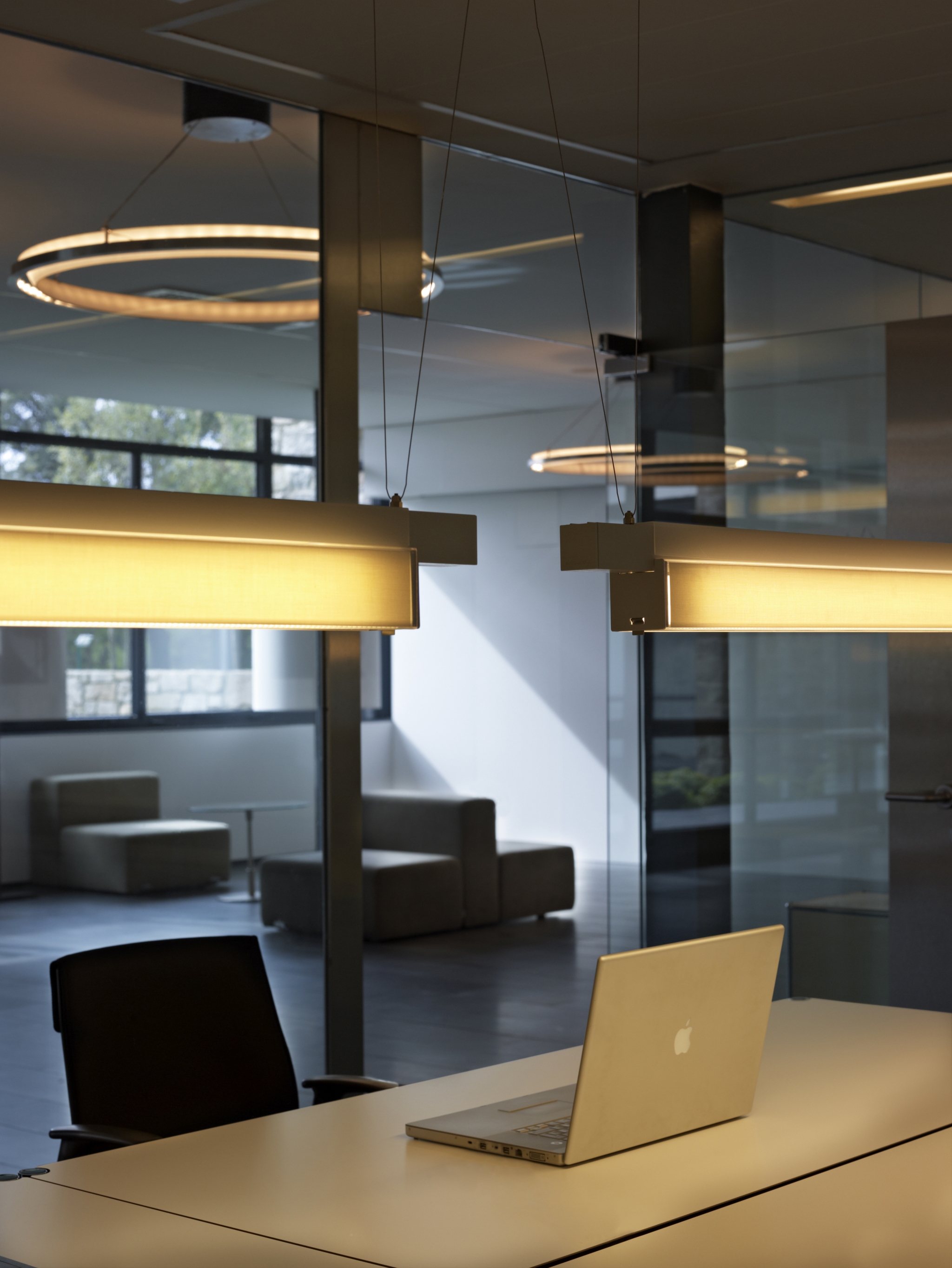 Mostra il prodotto Flúor | Pendant Lamp del produttore Santa & Cole