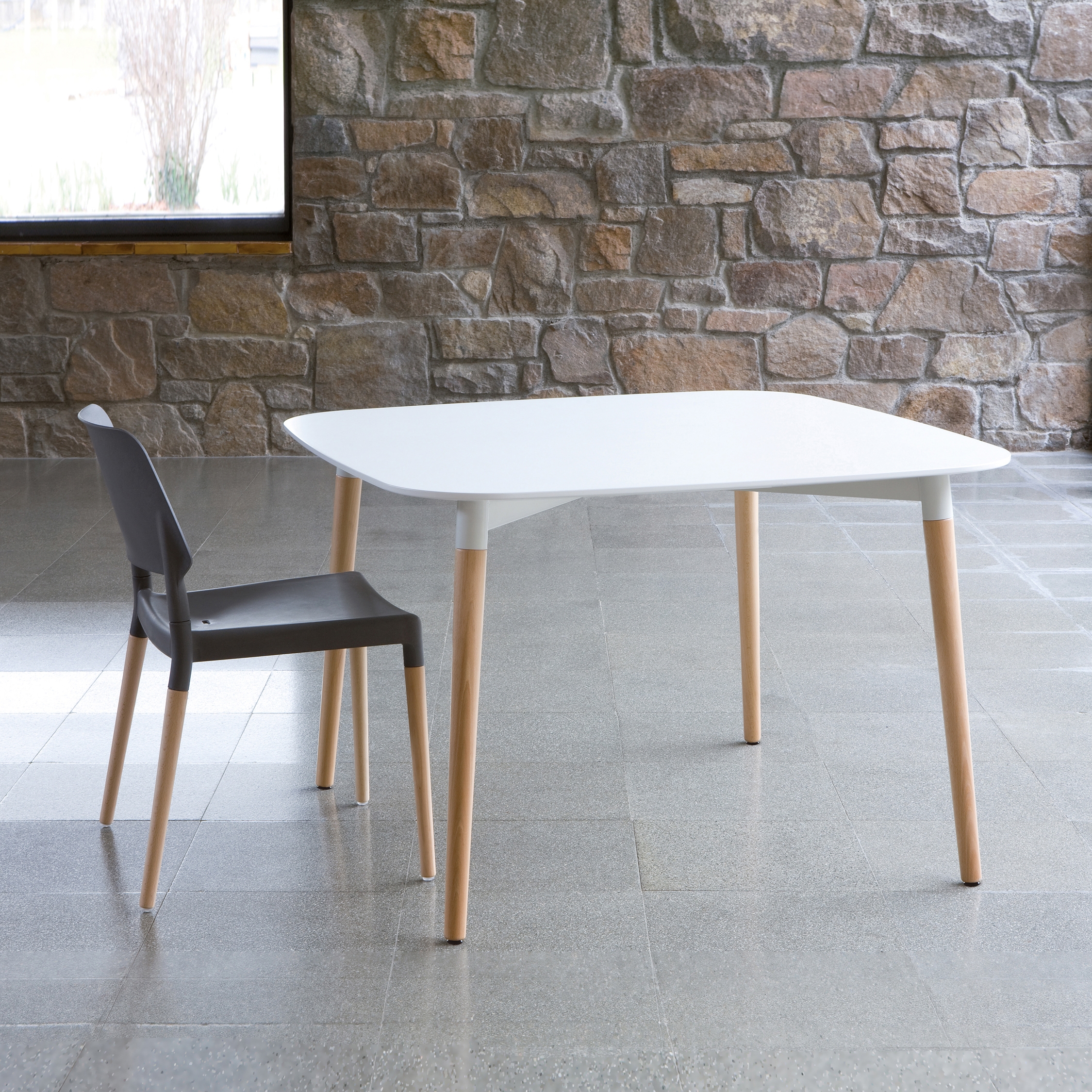 Display product Belloch cuadrada Table | Furniture from manufacturer Santa & Cole
