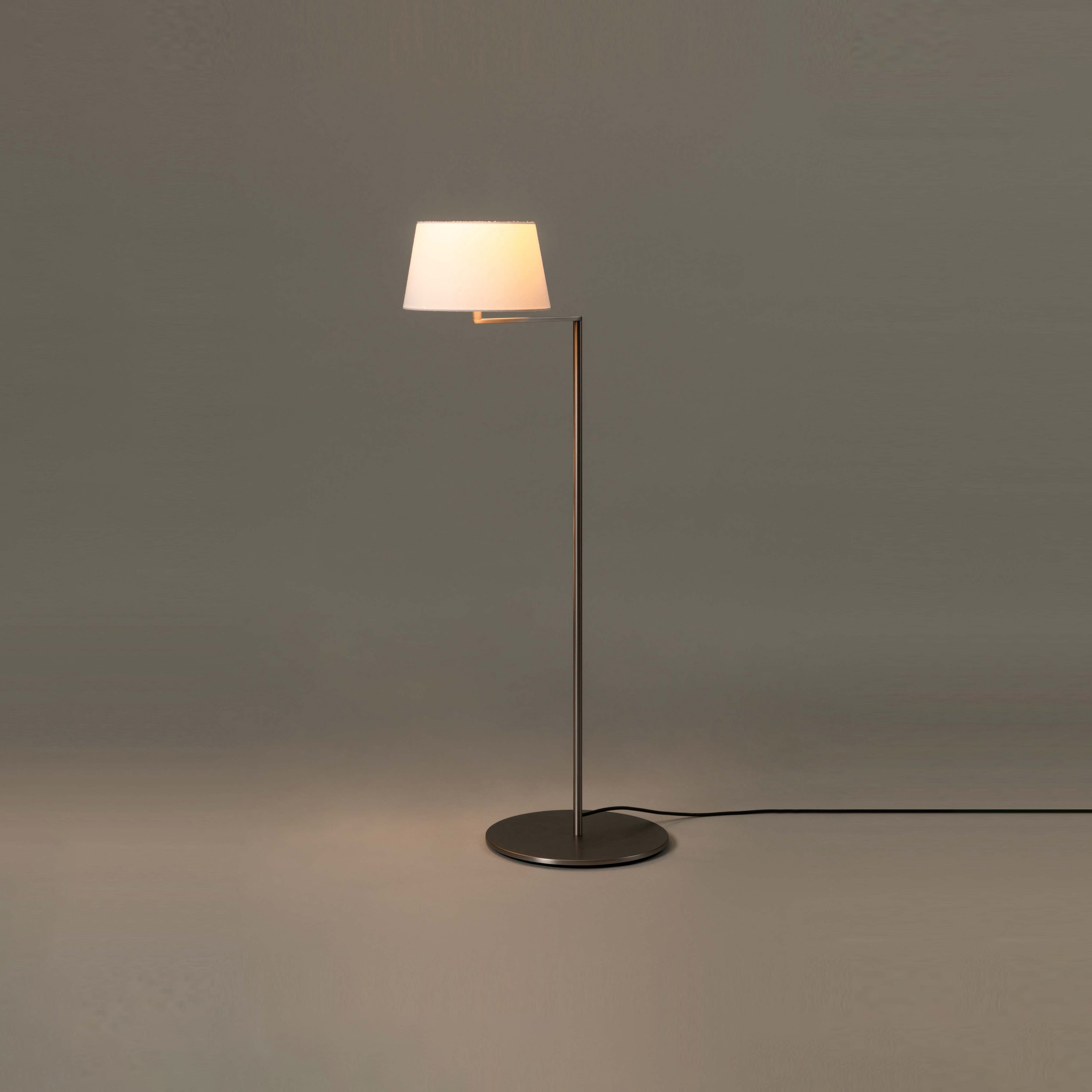 Afficher le produit Americana | Floor Lamp du fabricant Santa & Cole