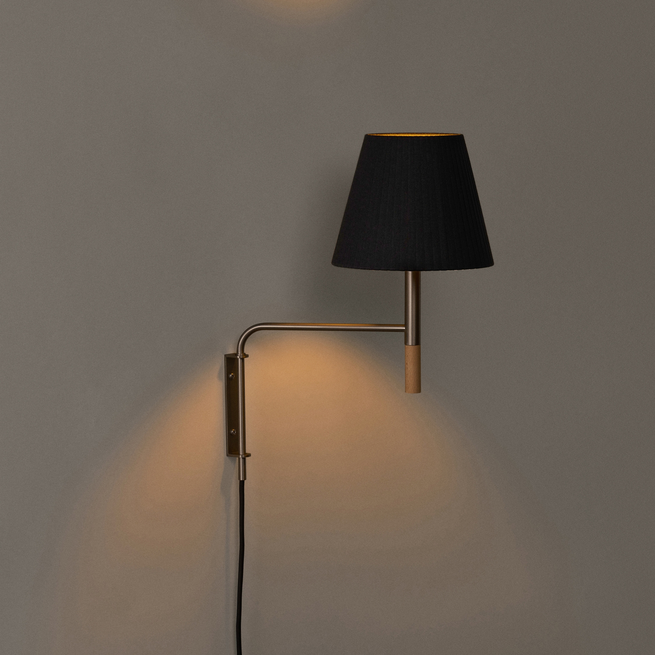 BC1 | Wall Lamp