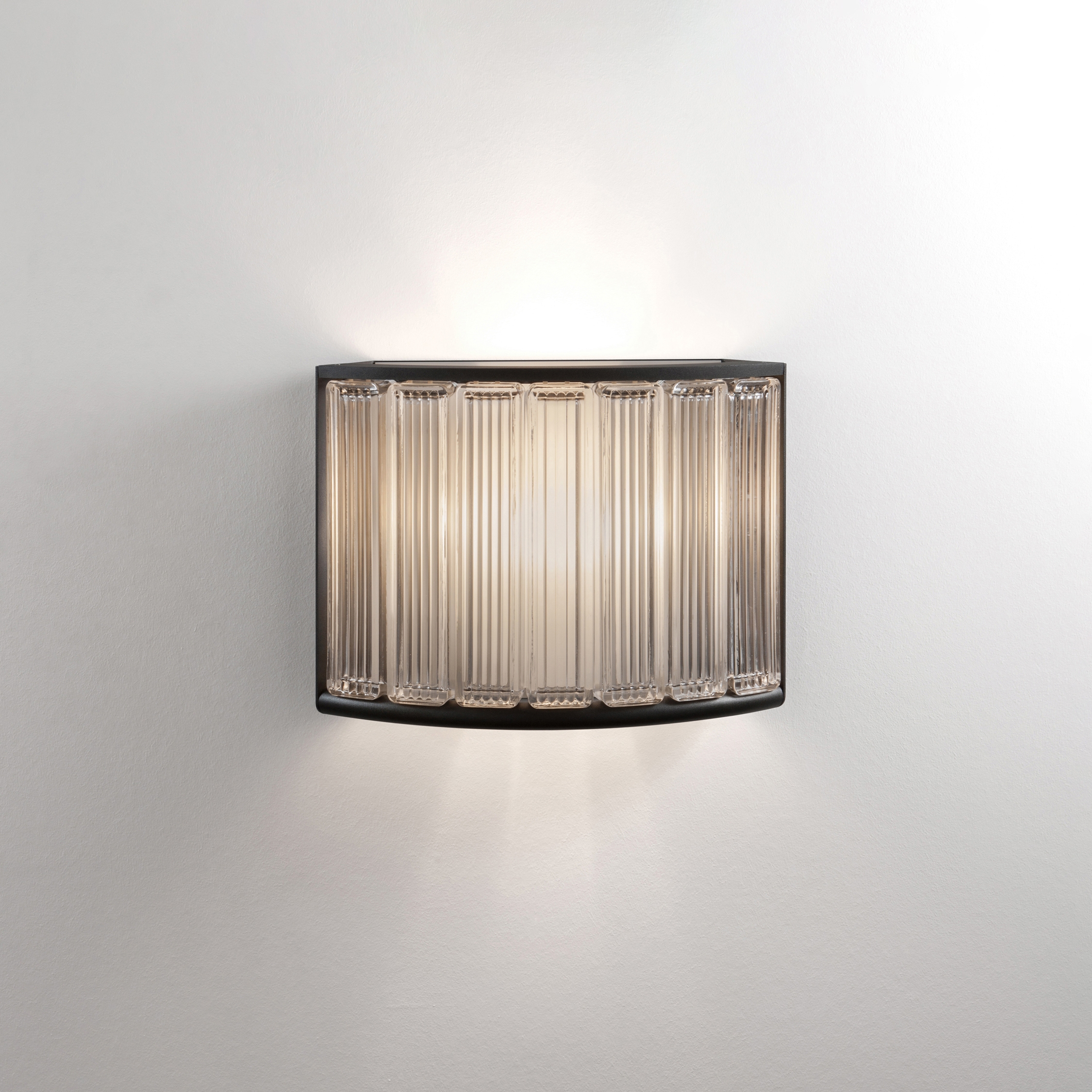 Produkt Estadio | Wall Lamp des Herstellers Santa & Cole anzeigen