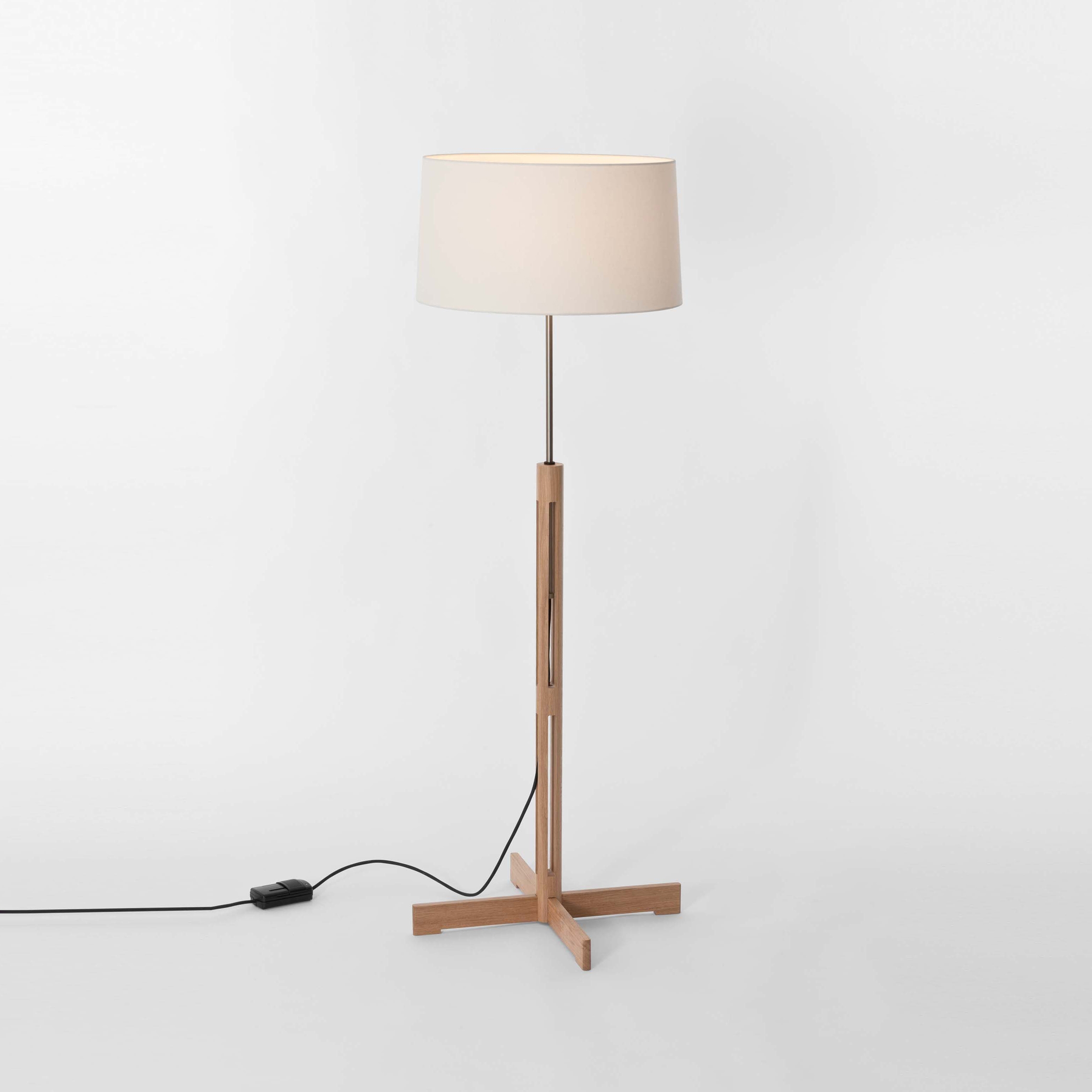 Display product FAD | Floor Lamp from manufacturer Santa & Cole