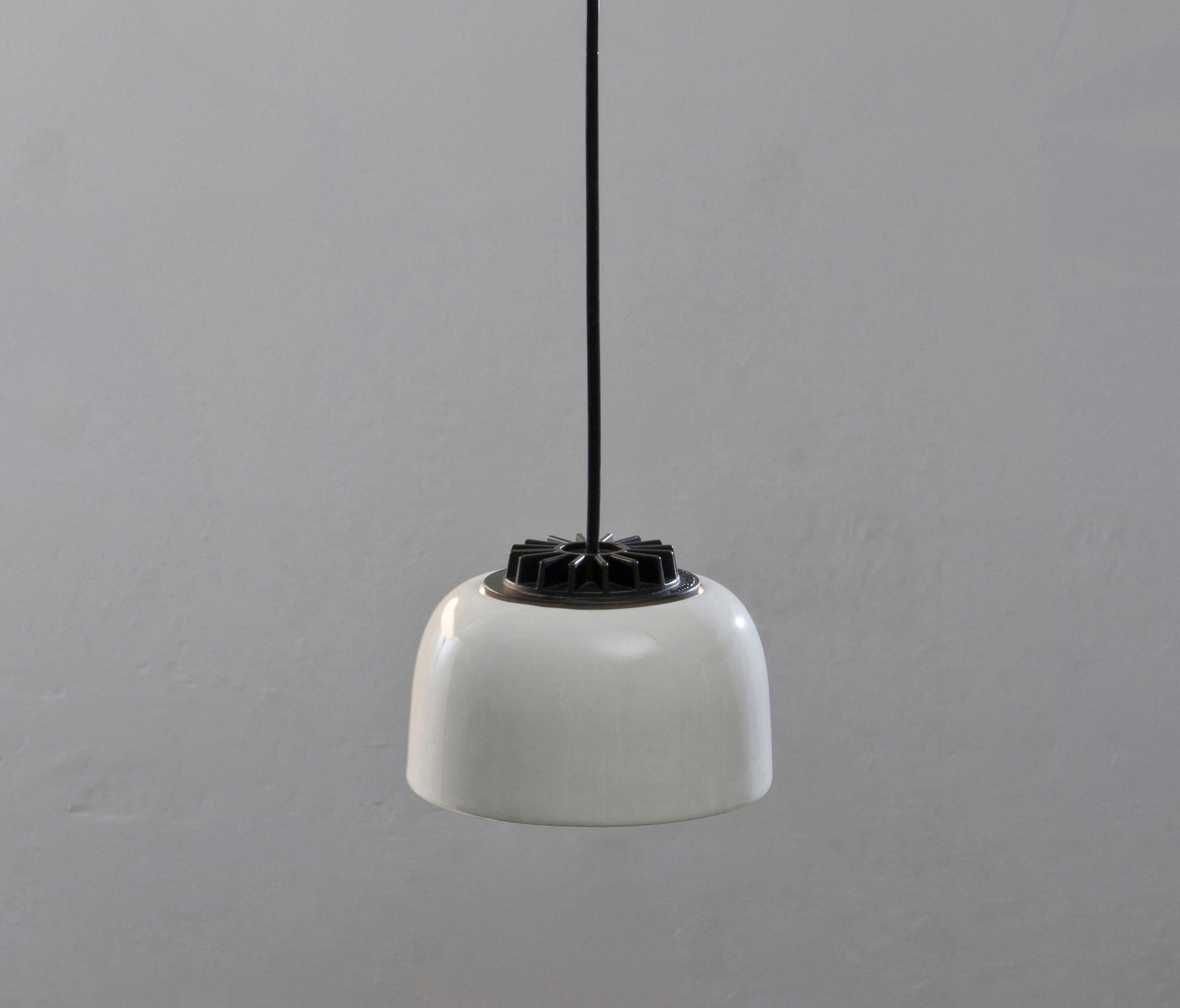Afficher le produit HeadHat Bowl S | Pendant Lamp du fabricant Santa & Cole