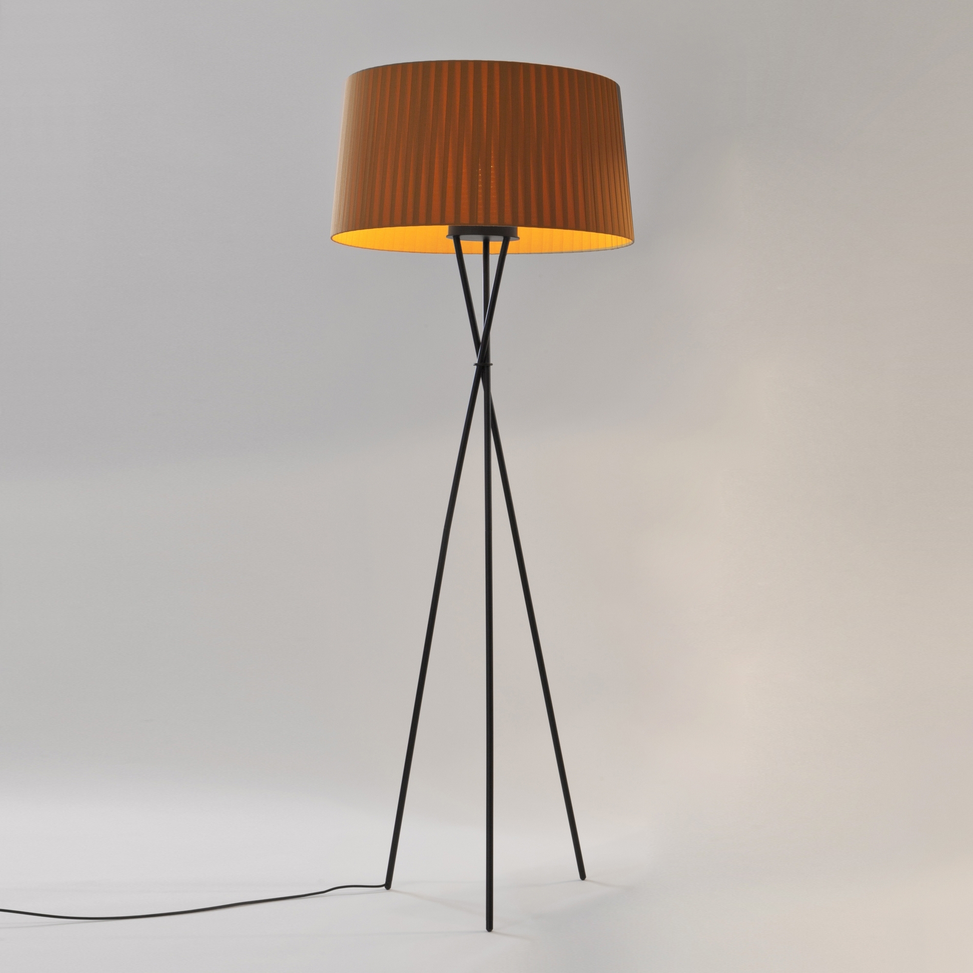 Trípode G5 | Floor Lamp