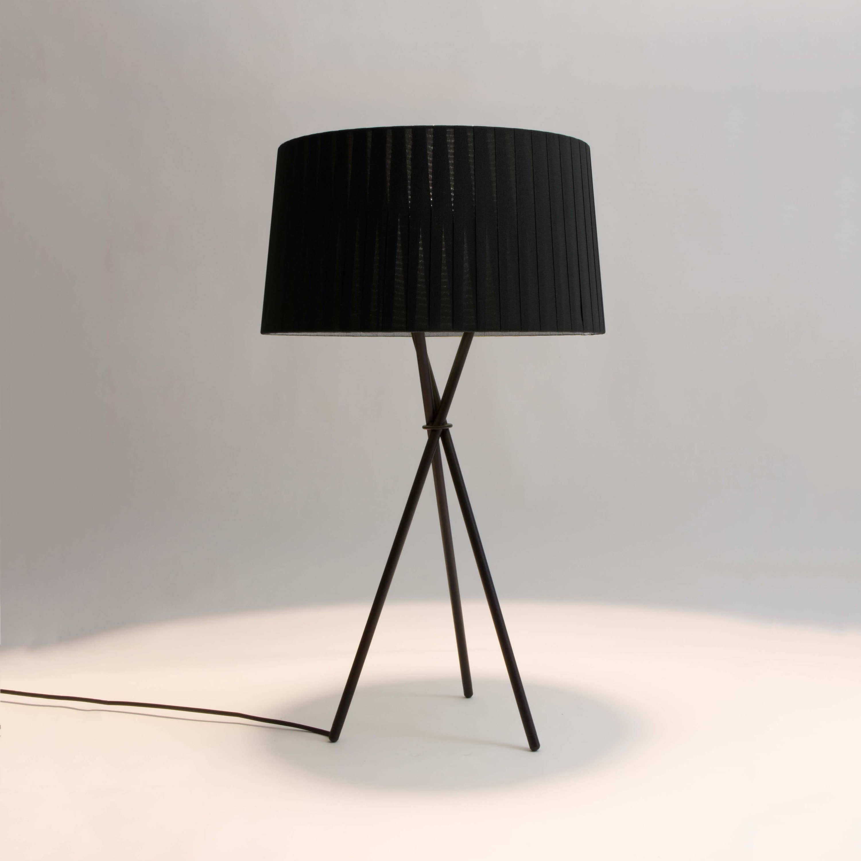 Display product Trípode M3 | Table Lamp from manufacturer Santa & Cole