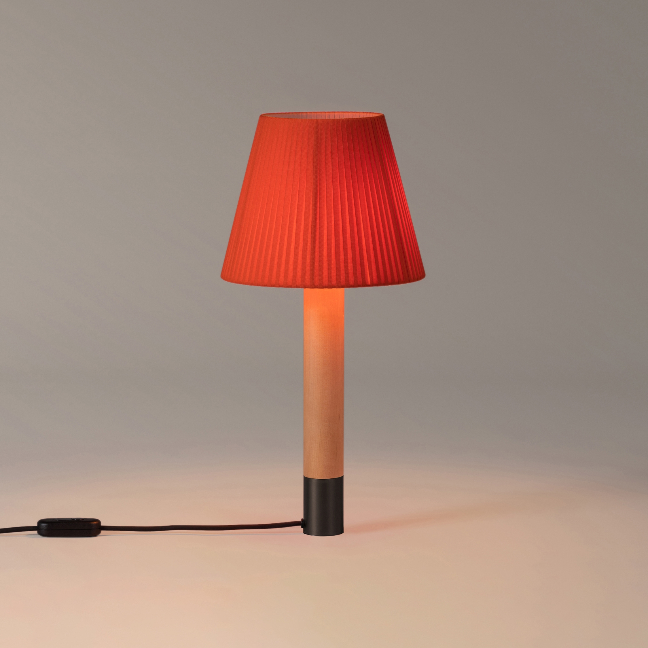 Básica M1 | Table Lamp