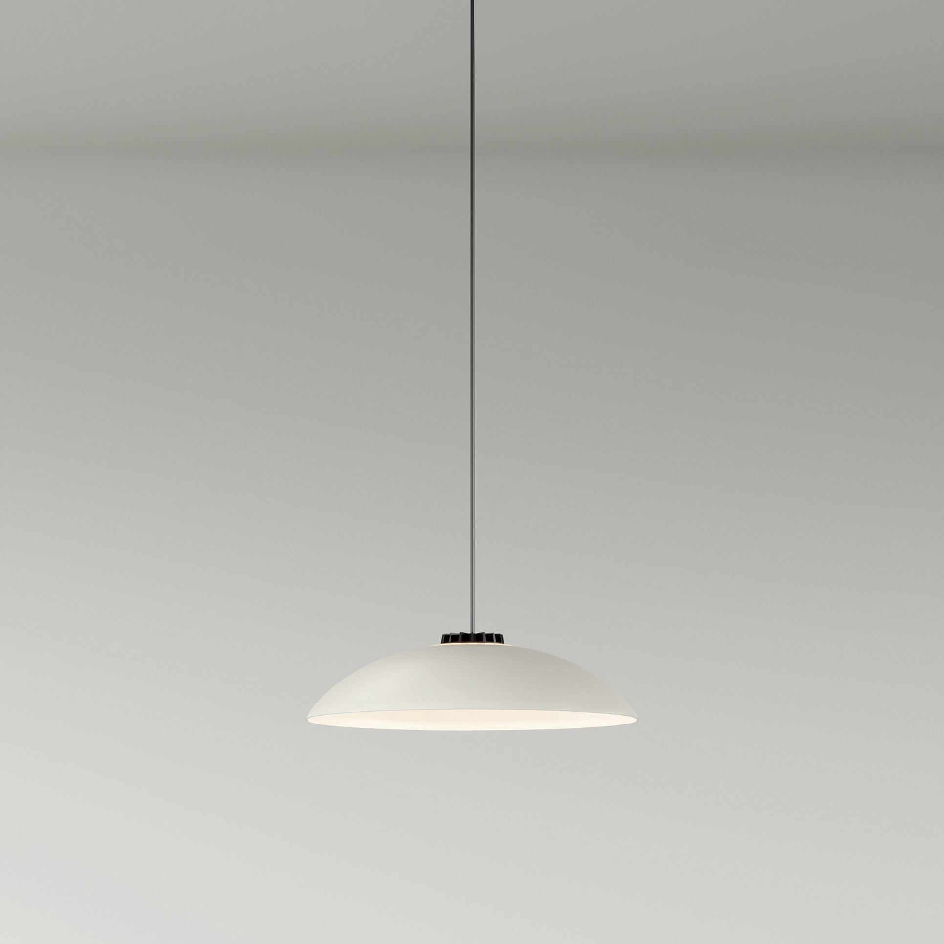 Mostra il prodotto HeadHat Plate S | Pendant Lamp del produttore Santa & Cole