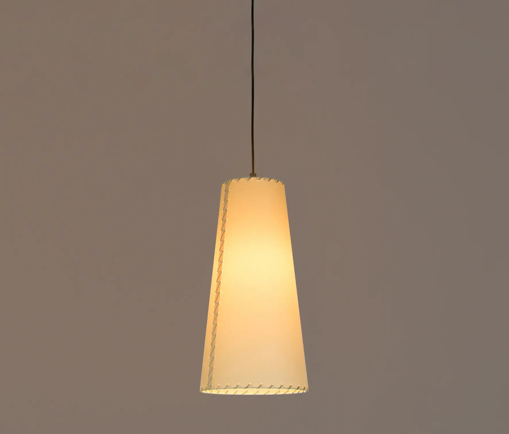 Santa & Cole - Sísísí Cónicas largas MT2 | Pendant Lamp