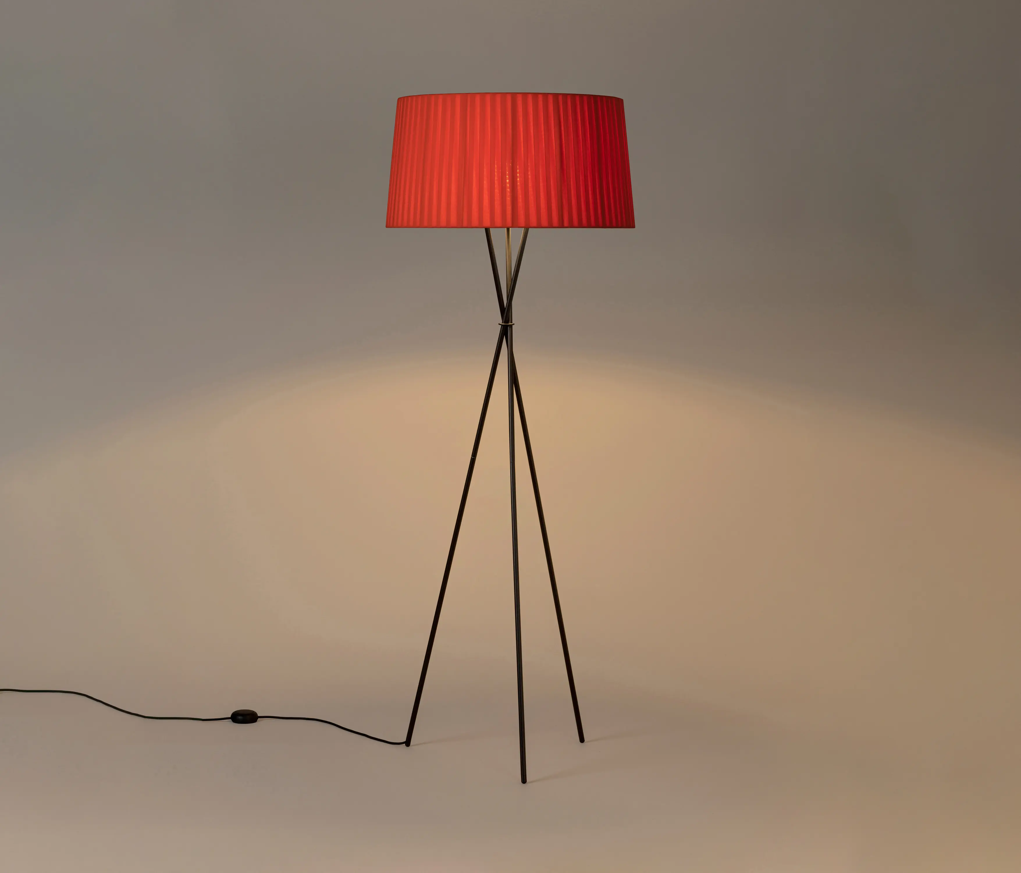 Santa & Cole - Trípode G5 | Floor Lamp