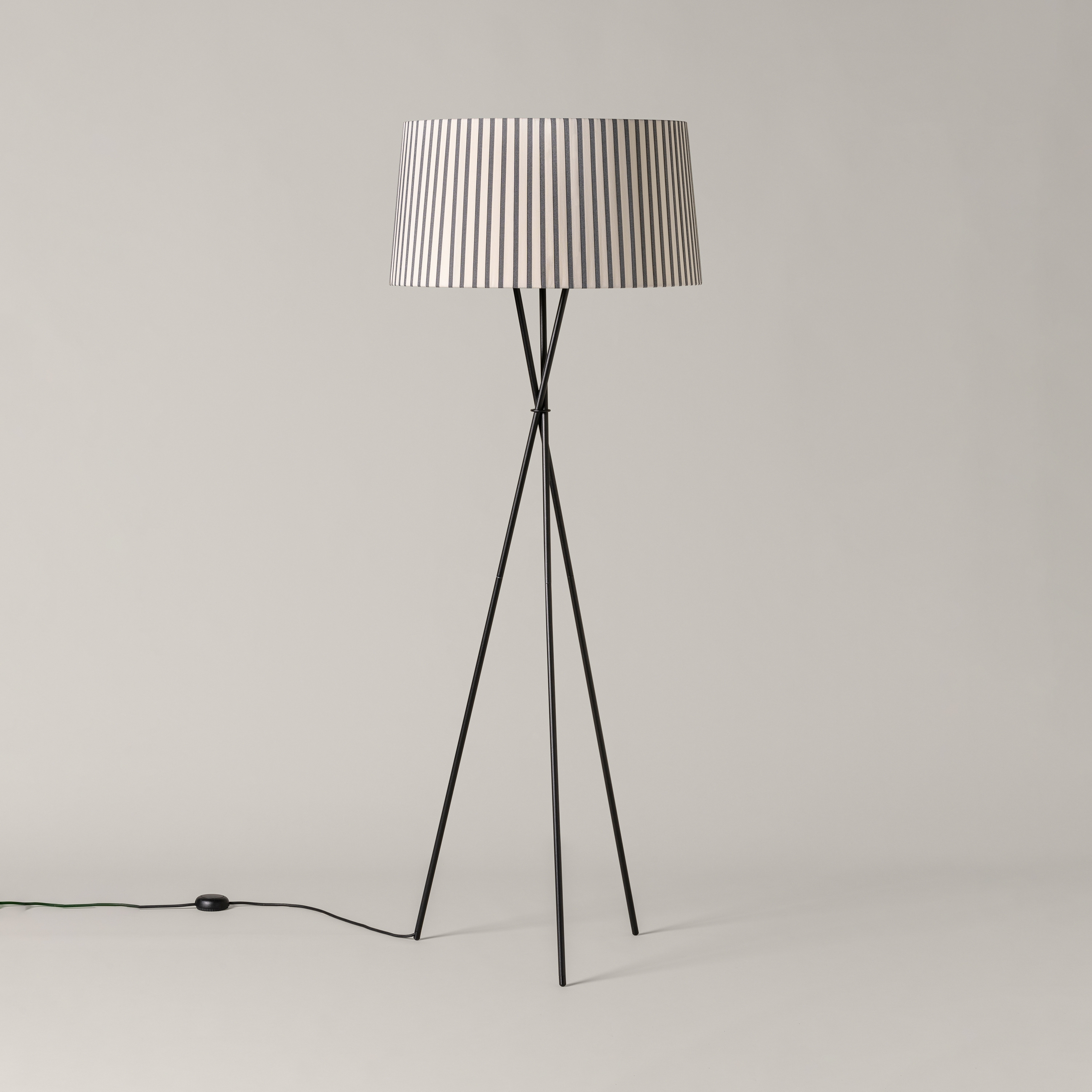 Trípode G5 | Floor Lamp