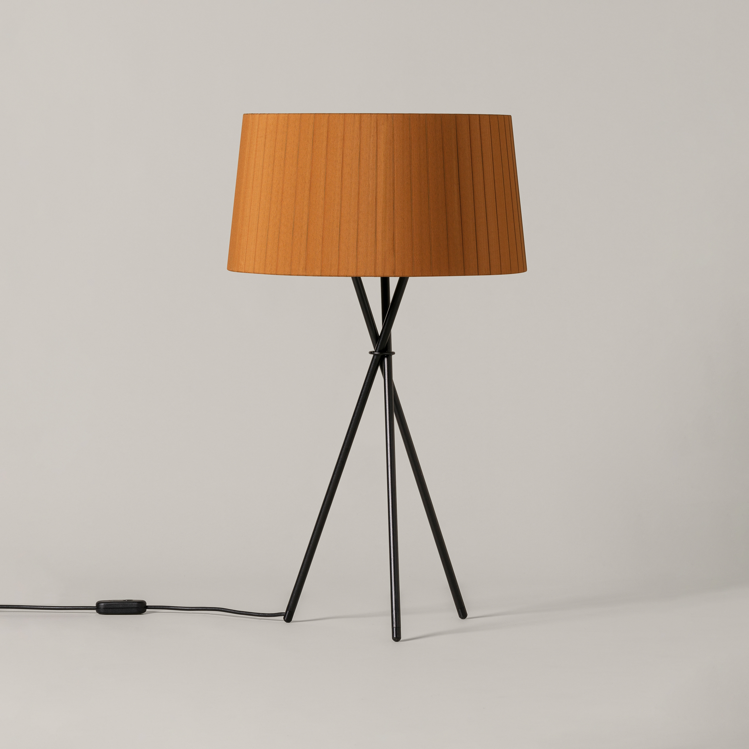 Trípode G6 | Table Lamp