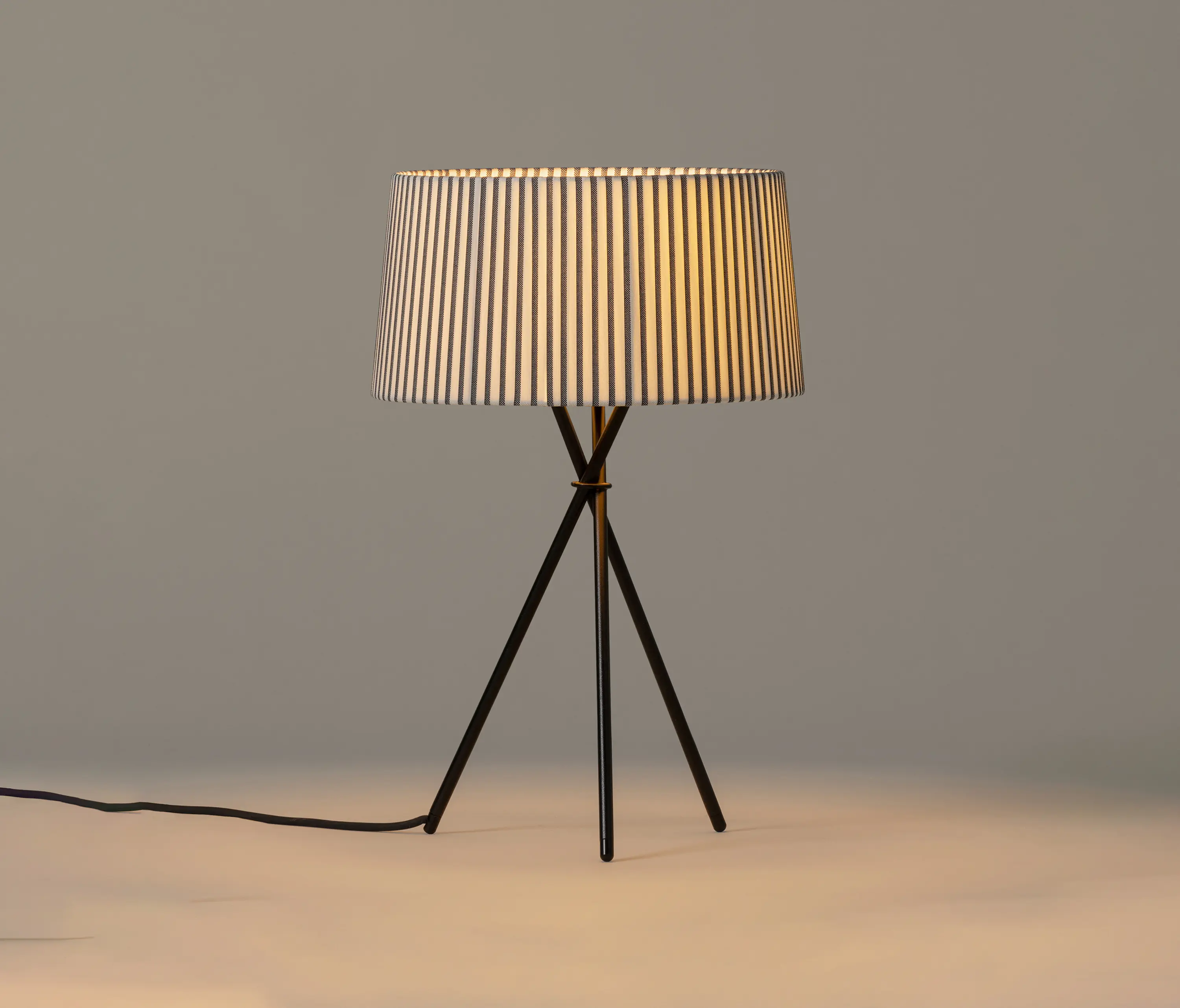 Santa & Cole - Trípode M3 | Table Lamp