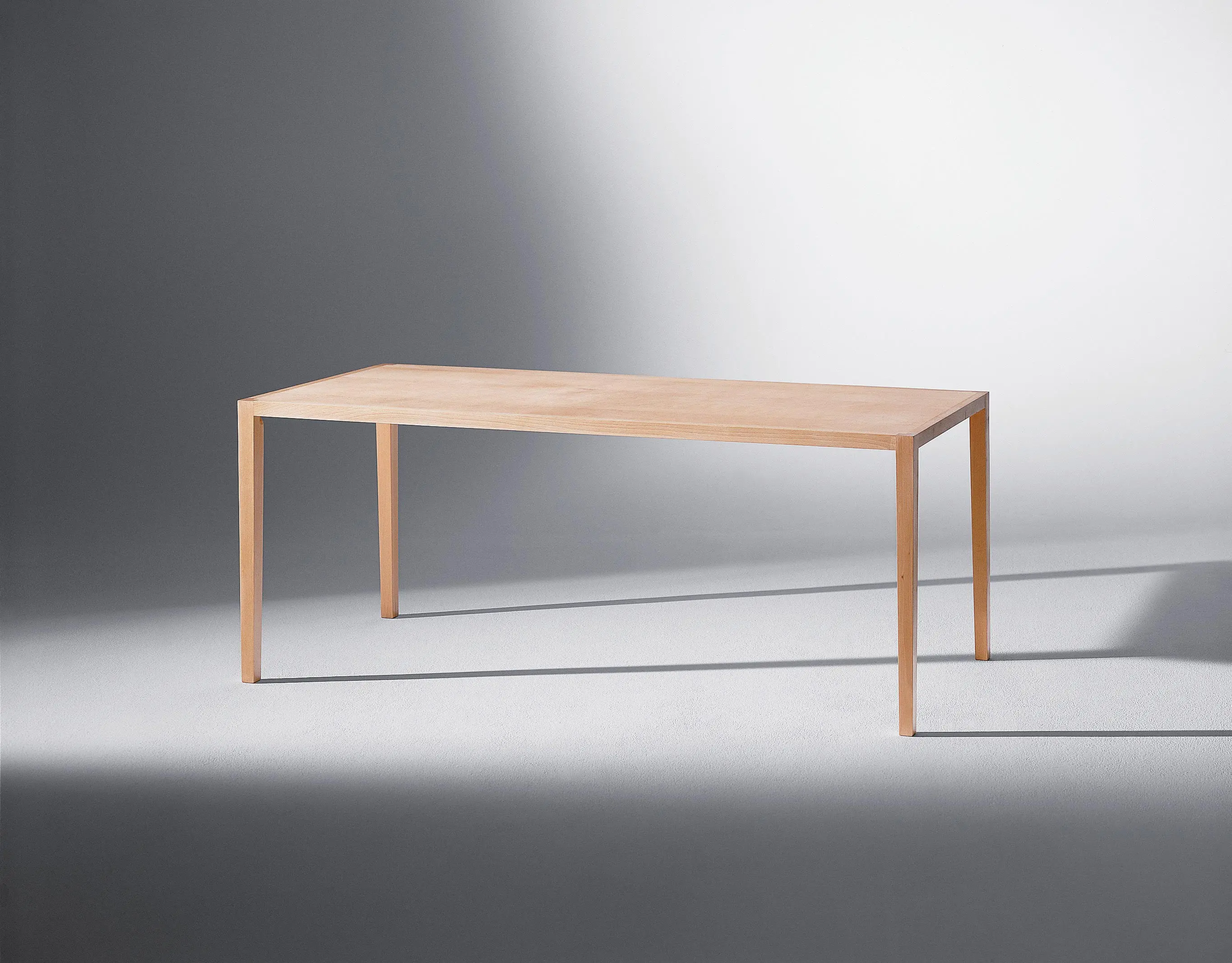Schmidinger Möbelbau - Bitzer | Table Mitte der fünften Stunde